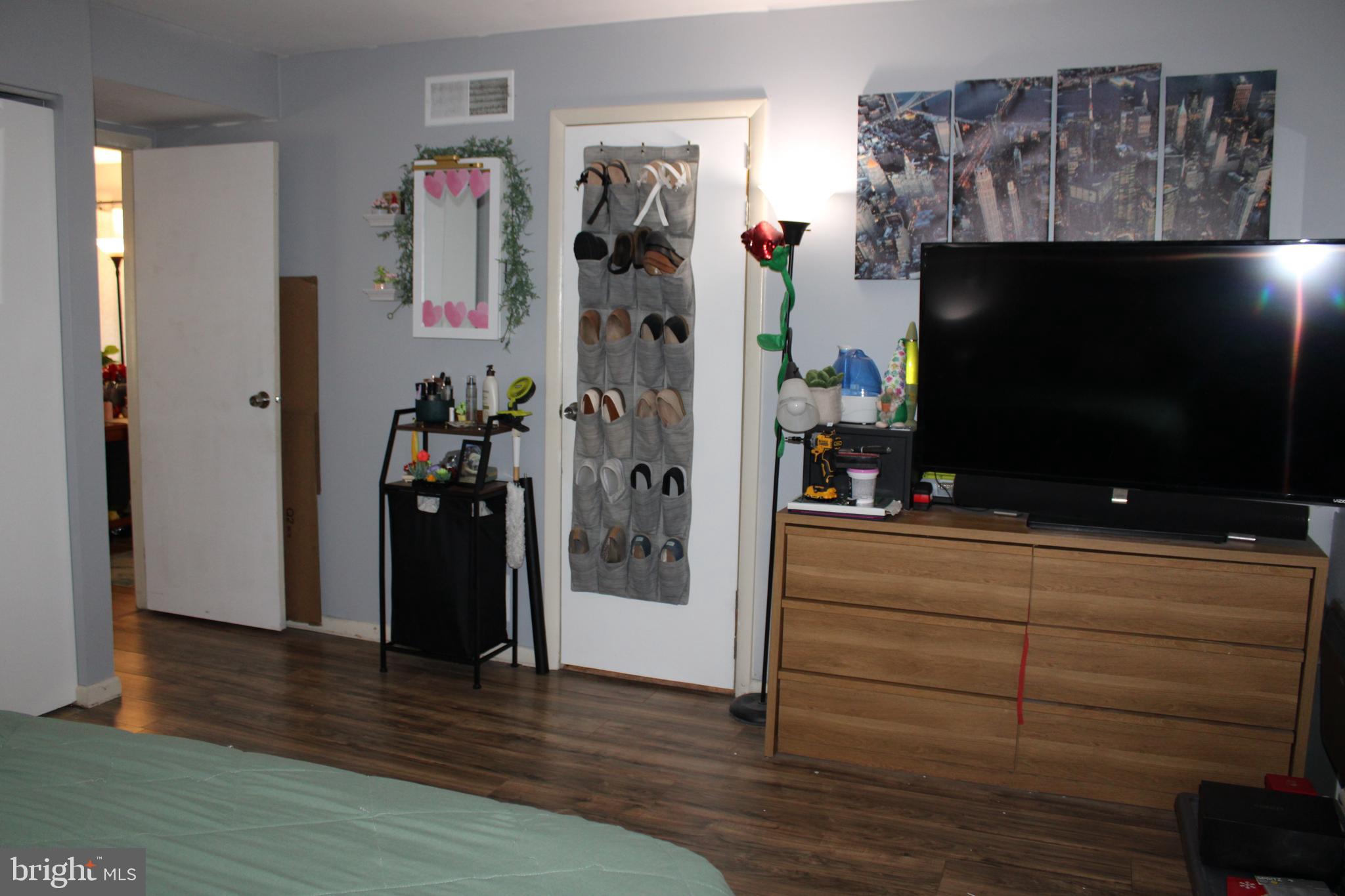 PARKSIDE TOWNHOMES - Residential