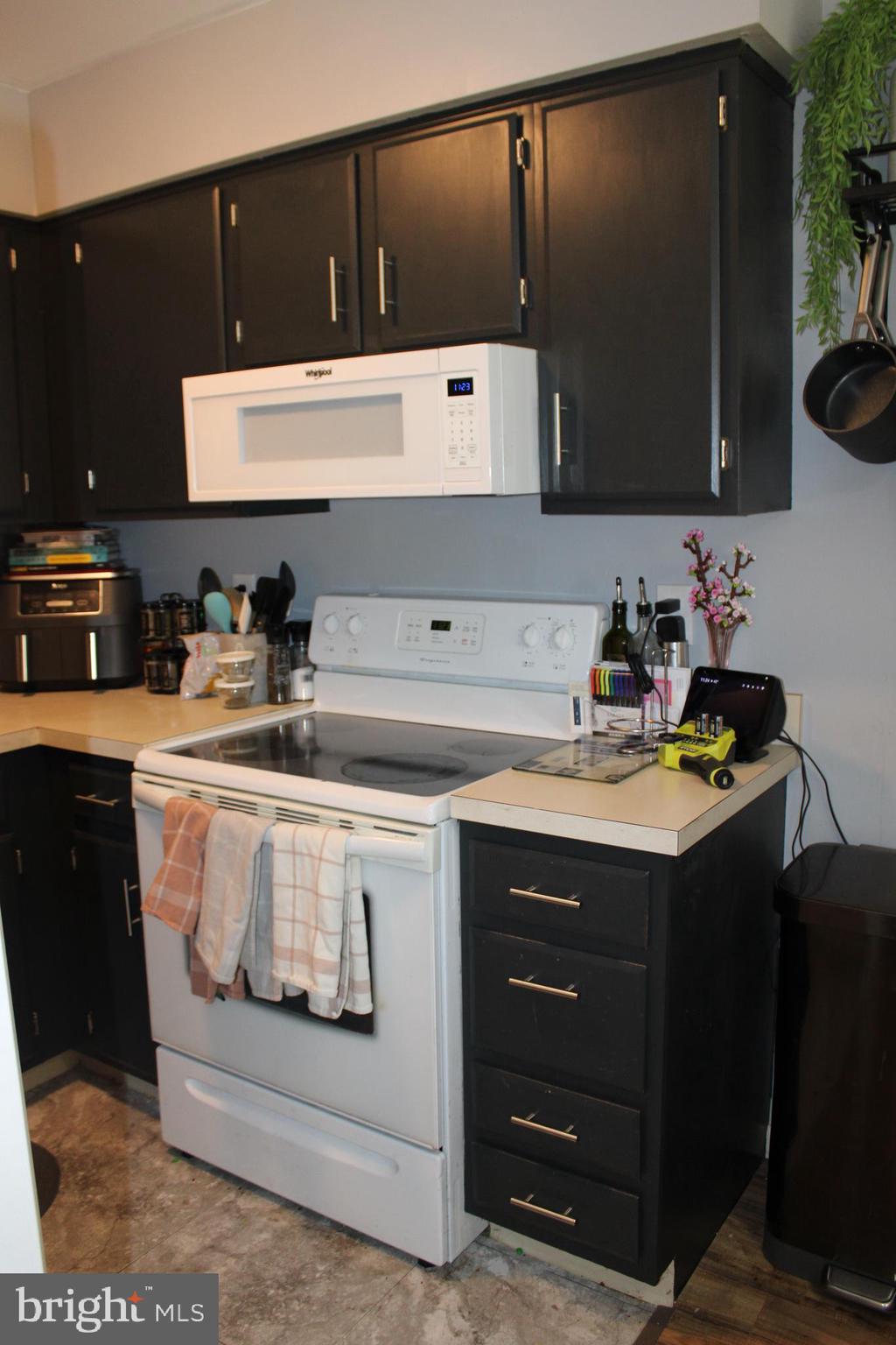 PARKSIDE TOWNHOMES - Residential