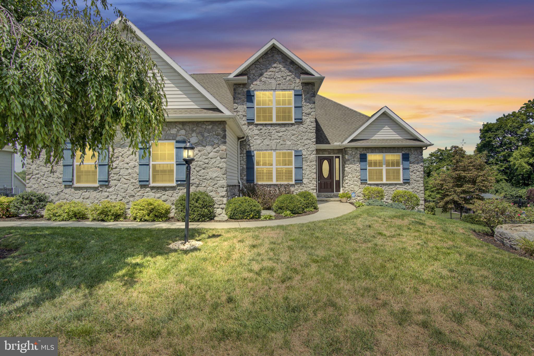 834 TAMANINI WAY