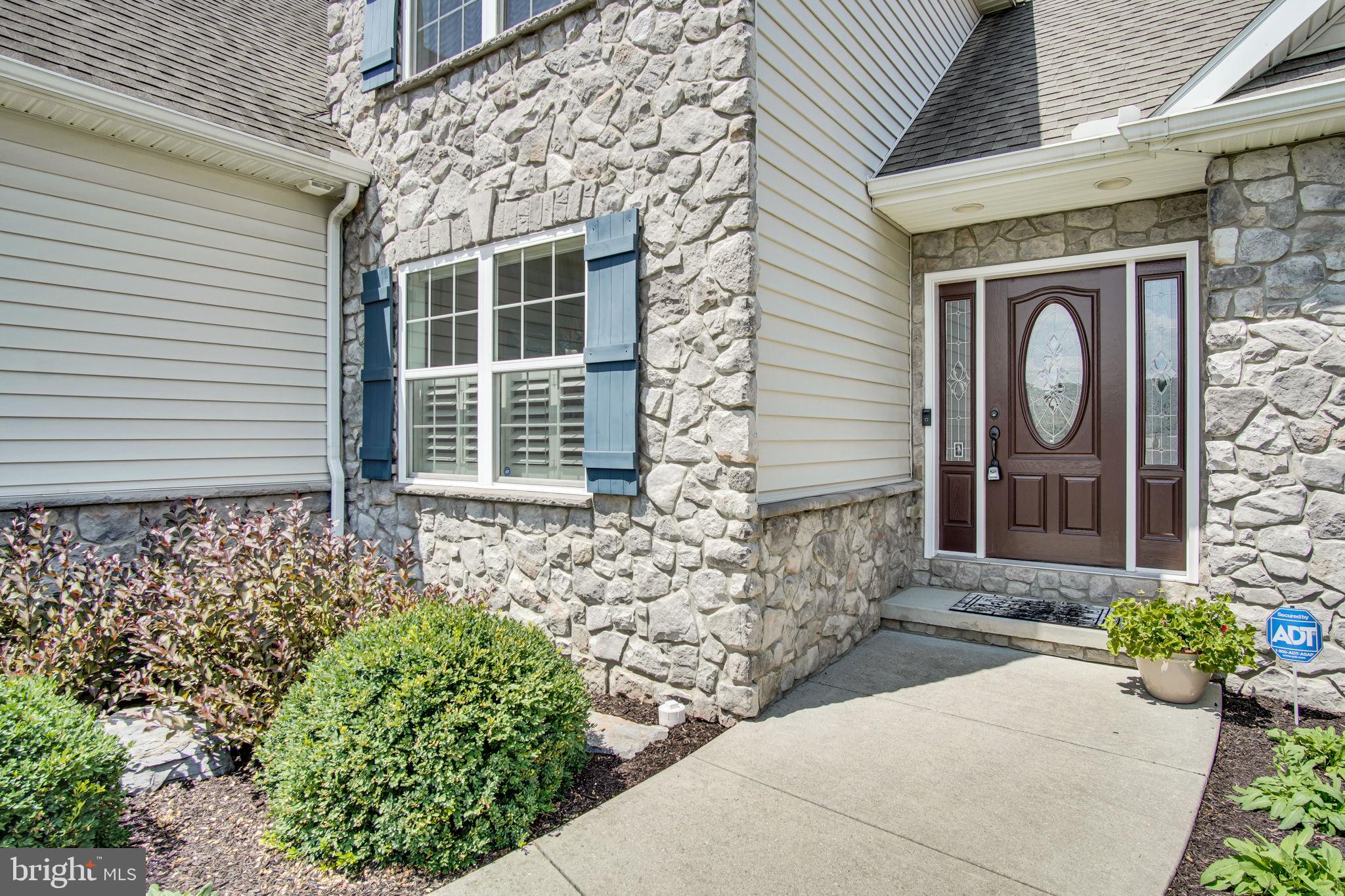 834 TAMANINI WAY
