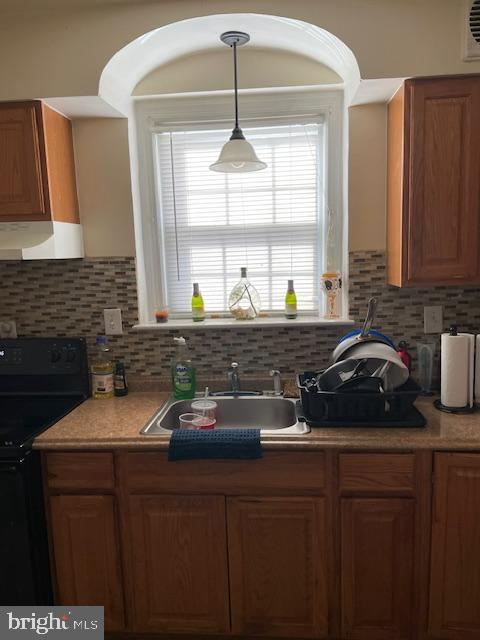 FLEISCHMAN VILLAGE - Residential