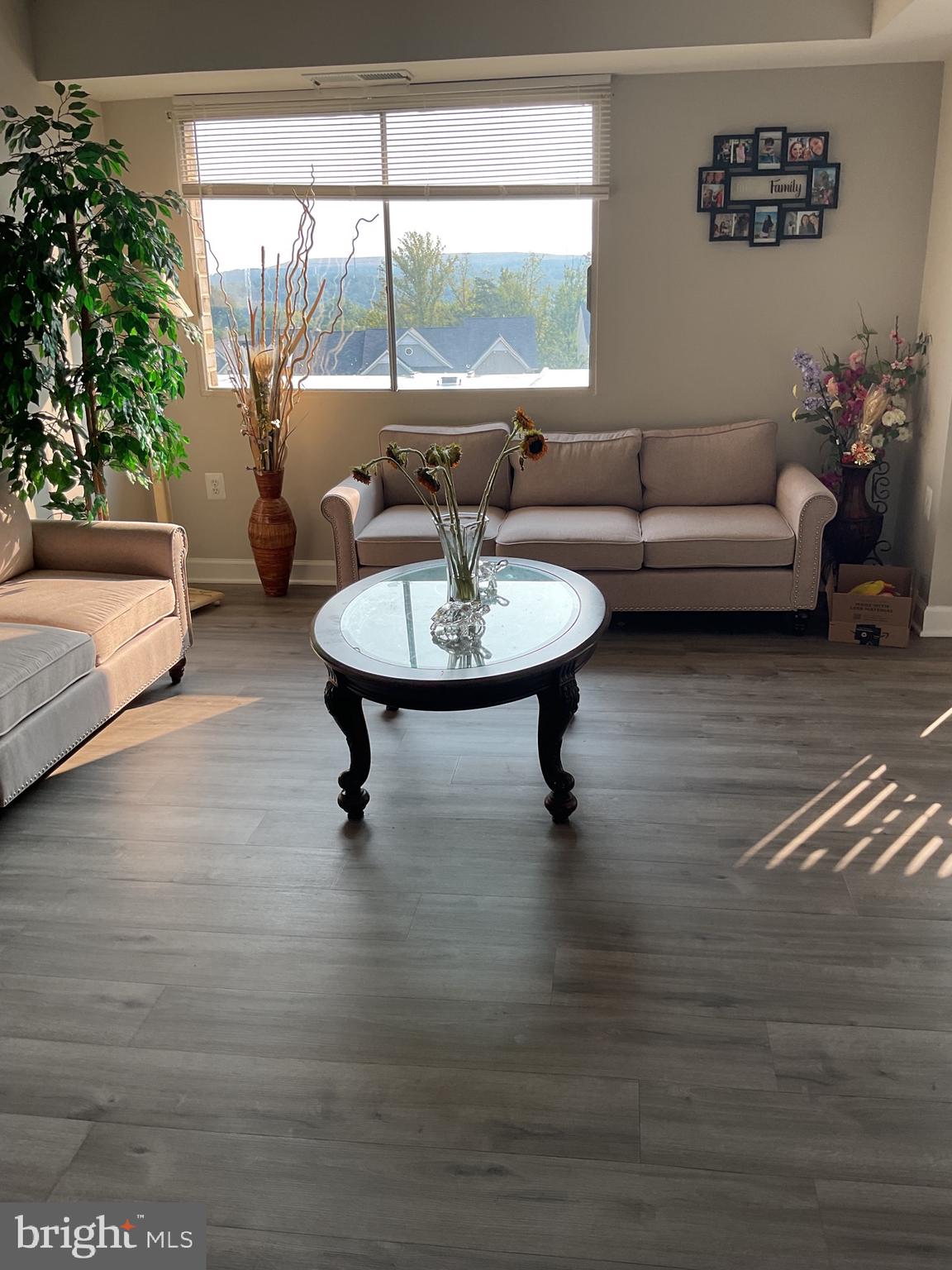 OCCOQUAN RIDGE CONDO - Residential