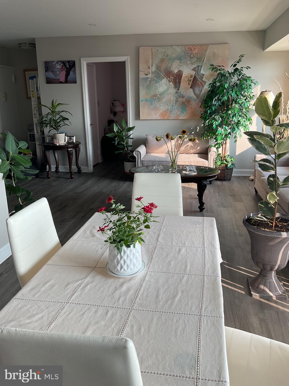 OCCOQUAN RIDGE CONDO - Residential