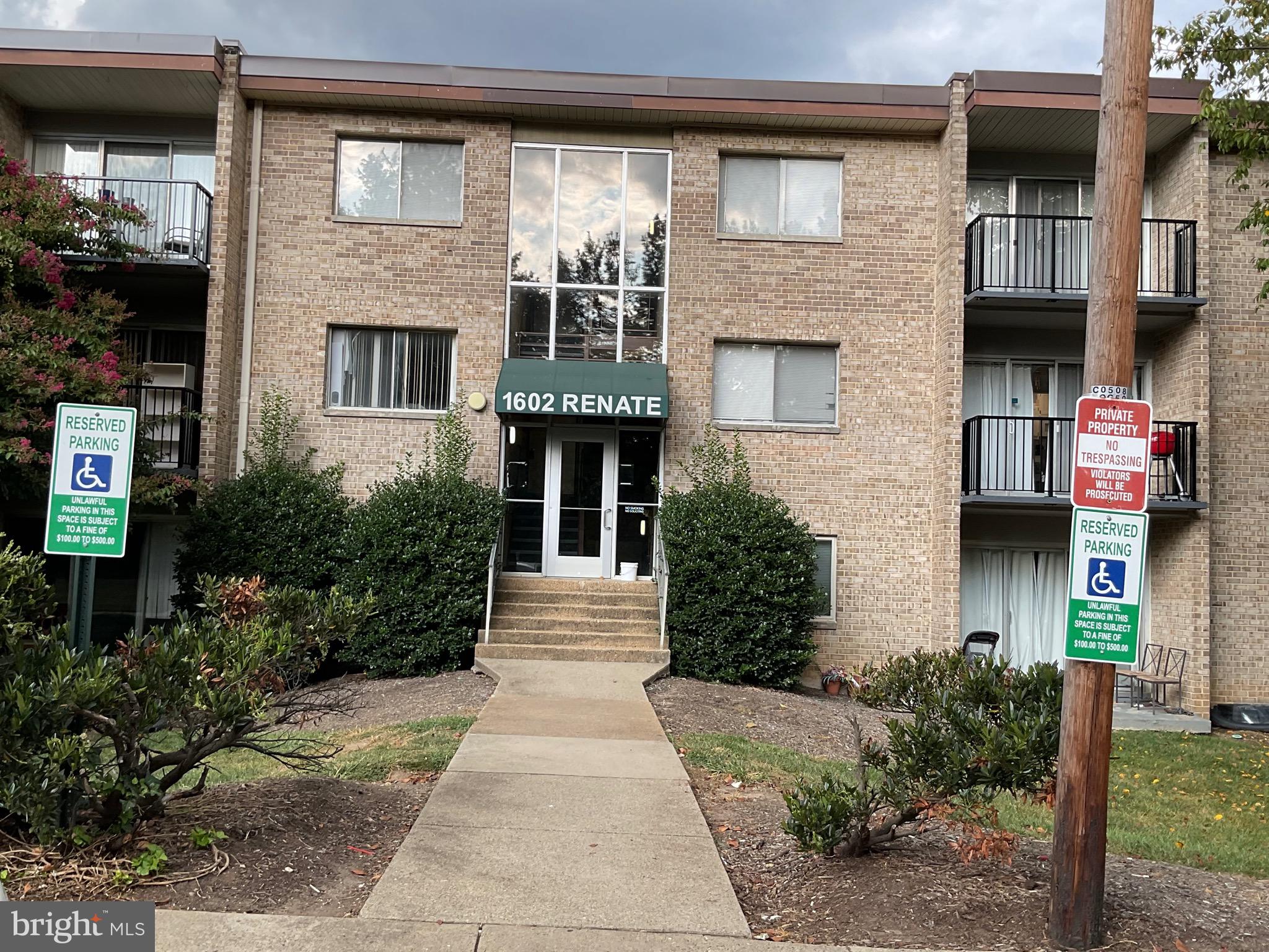 OCCOQUAN RIDGE CONDO - Residential