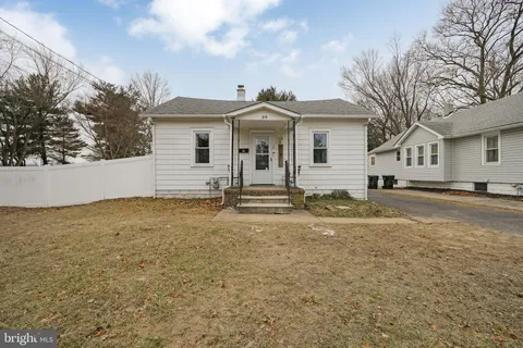 MLS: NJCD2086370