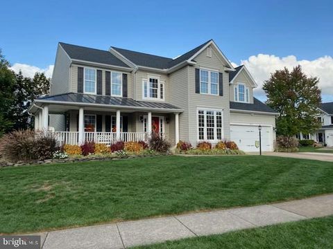 Photo of 18714 Drummond Place, LEESBURG, VA 20176 (MLS # VALO2118824)