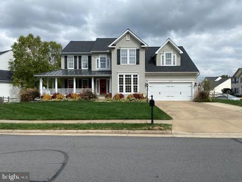 Photo of 18714 Drummond Place, LEESBURG, VA 20176 (MLS # VALO2118824)