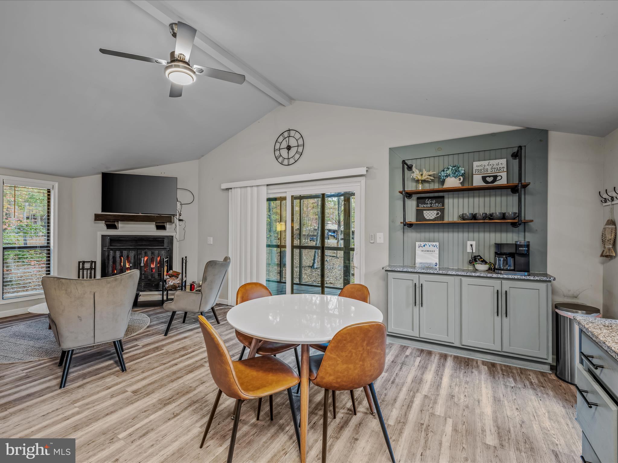 THE WOODS RESORT - Residential