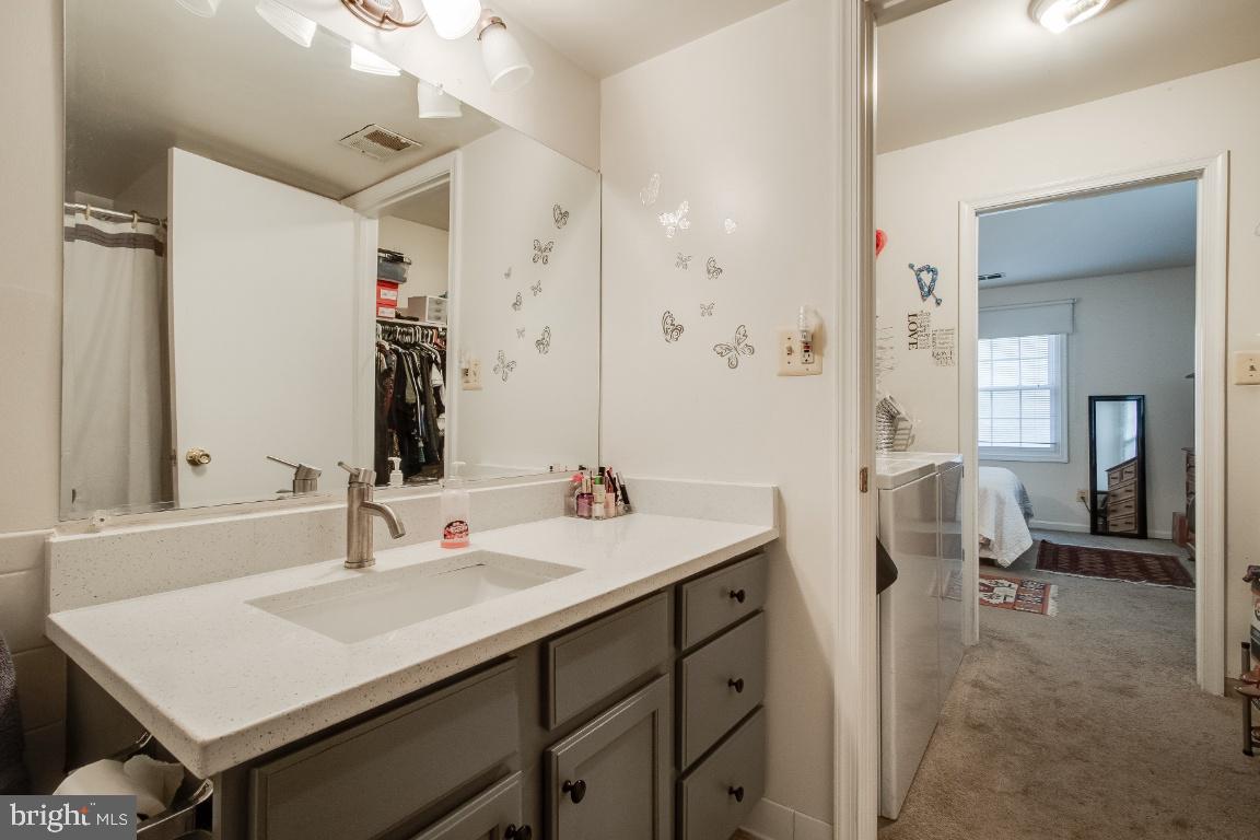 CARDINAL FOREST - Residential Lease