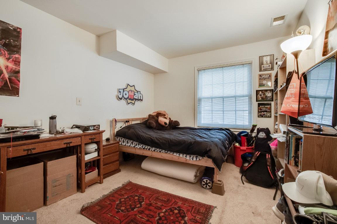 CARDINAL FOREST - Residential Lease