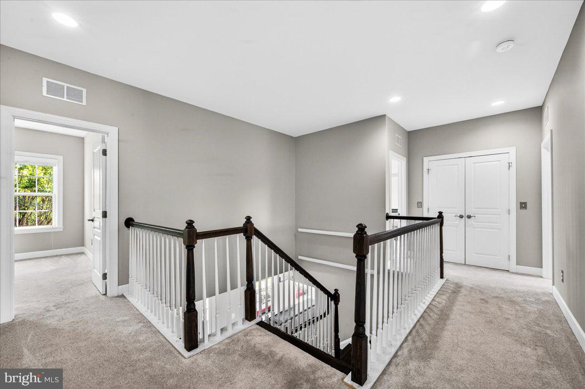RESERVOIR RIDGE - Residential