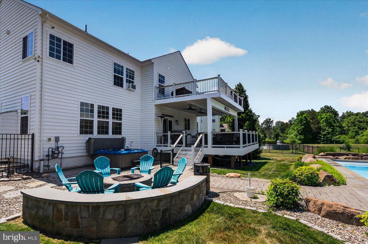 RESERVOIR RIDGE - Residential