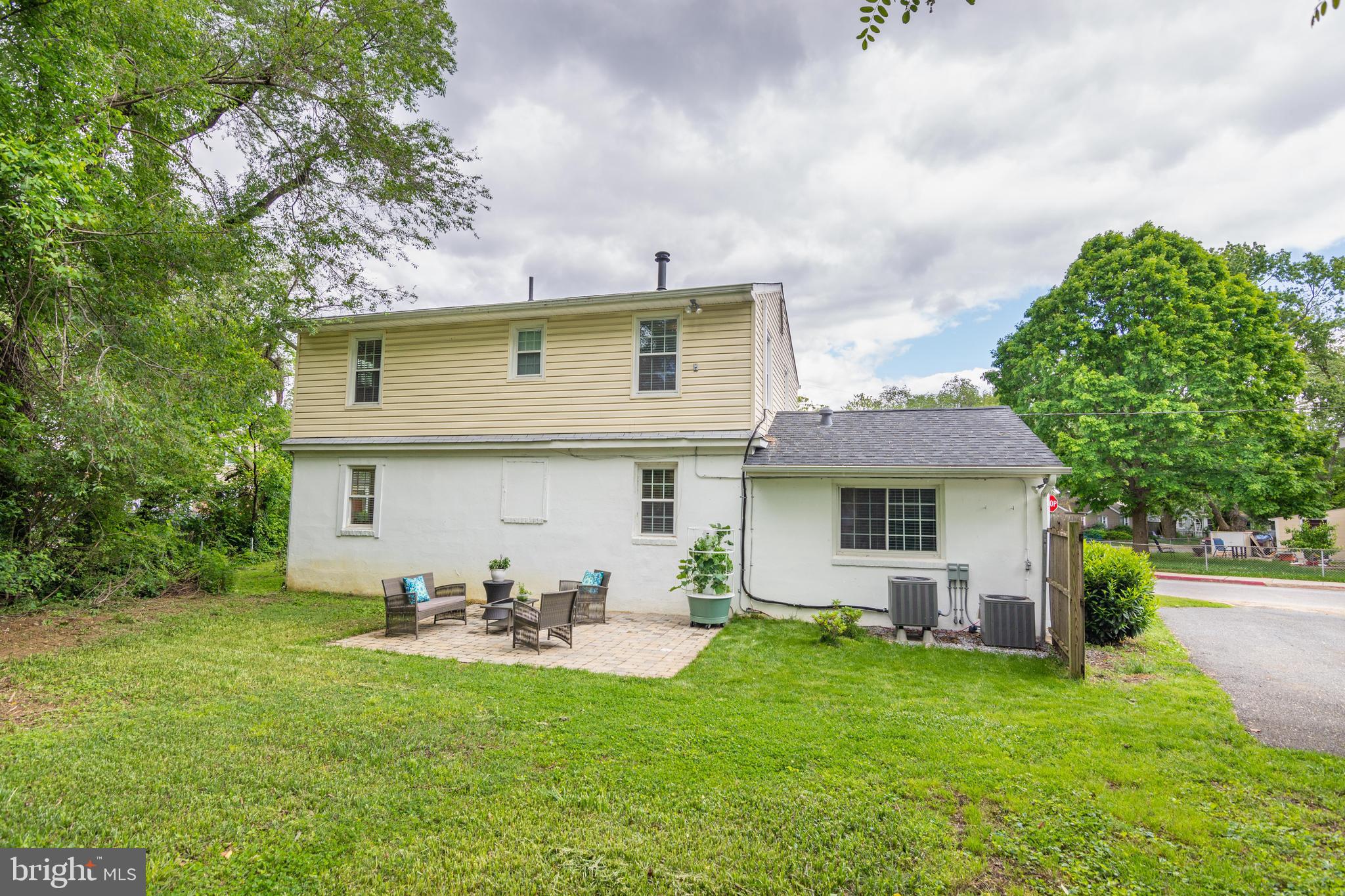 COLONY HILLS - Residential Lease