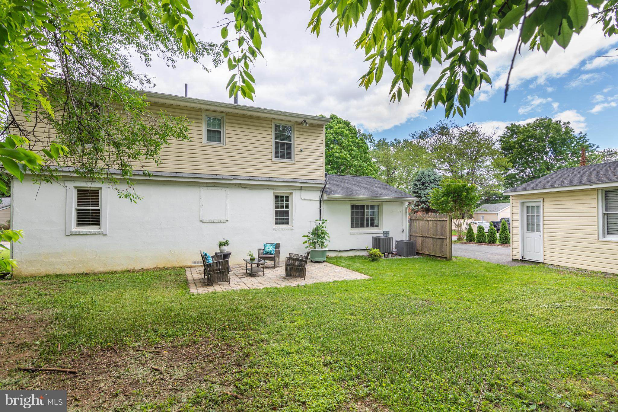 COLONY HILLS - Residential Lease