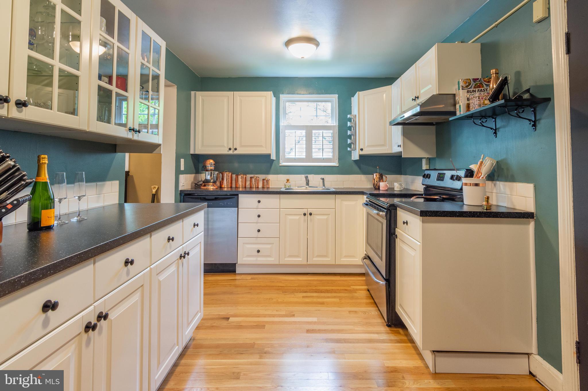 COLONY HILLS - Residential Lease