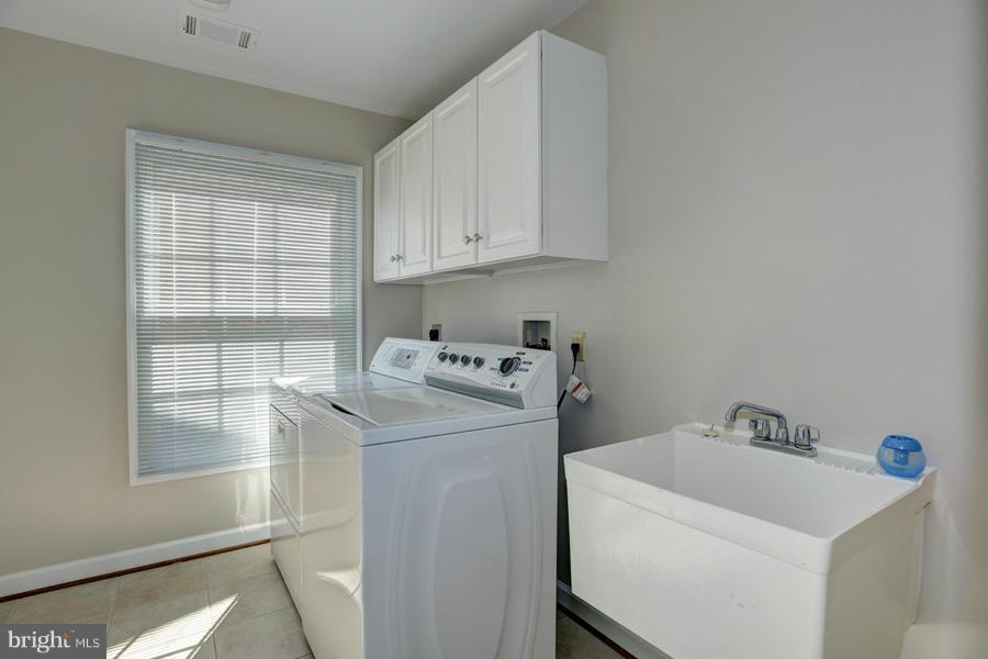 RIVER FALLS - Residential