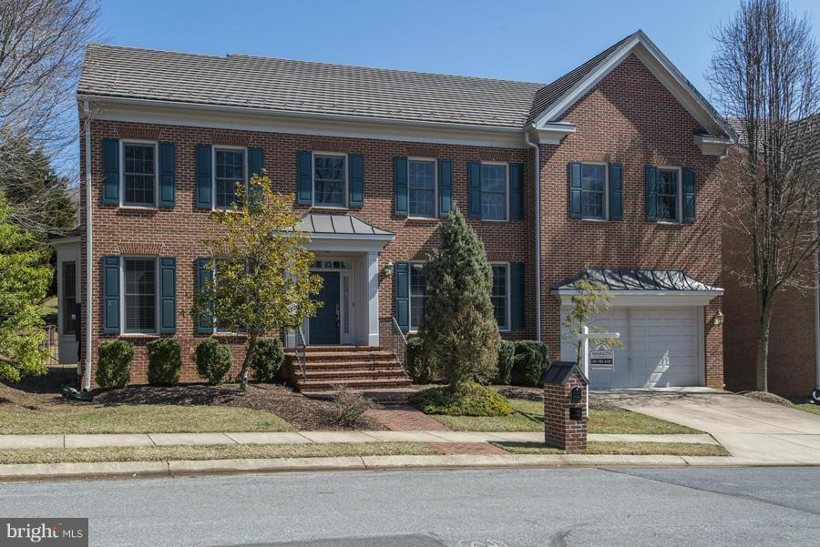 RIVER FALLS - Residential