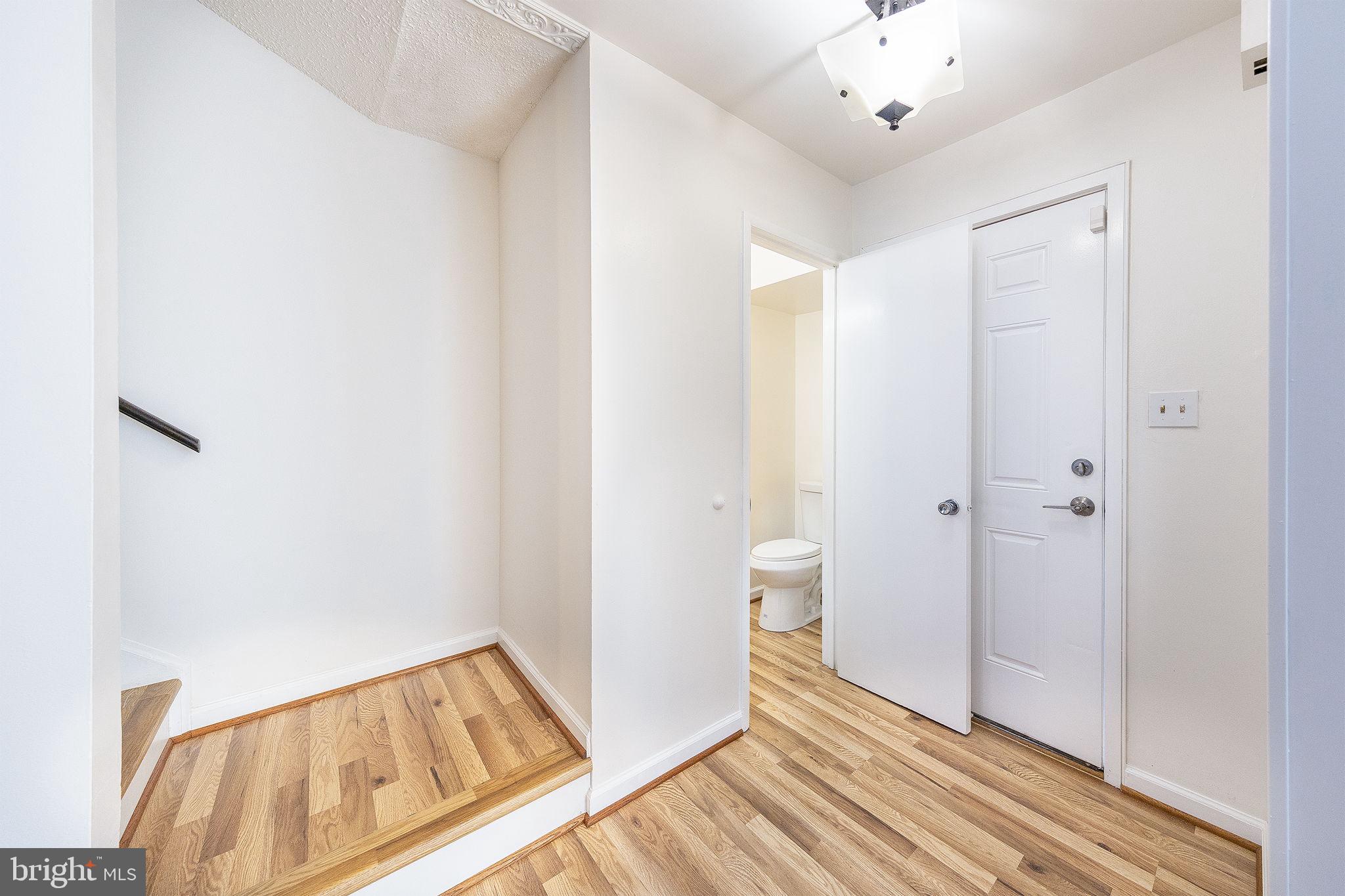 RESTON - Residential Lease