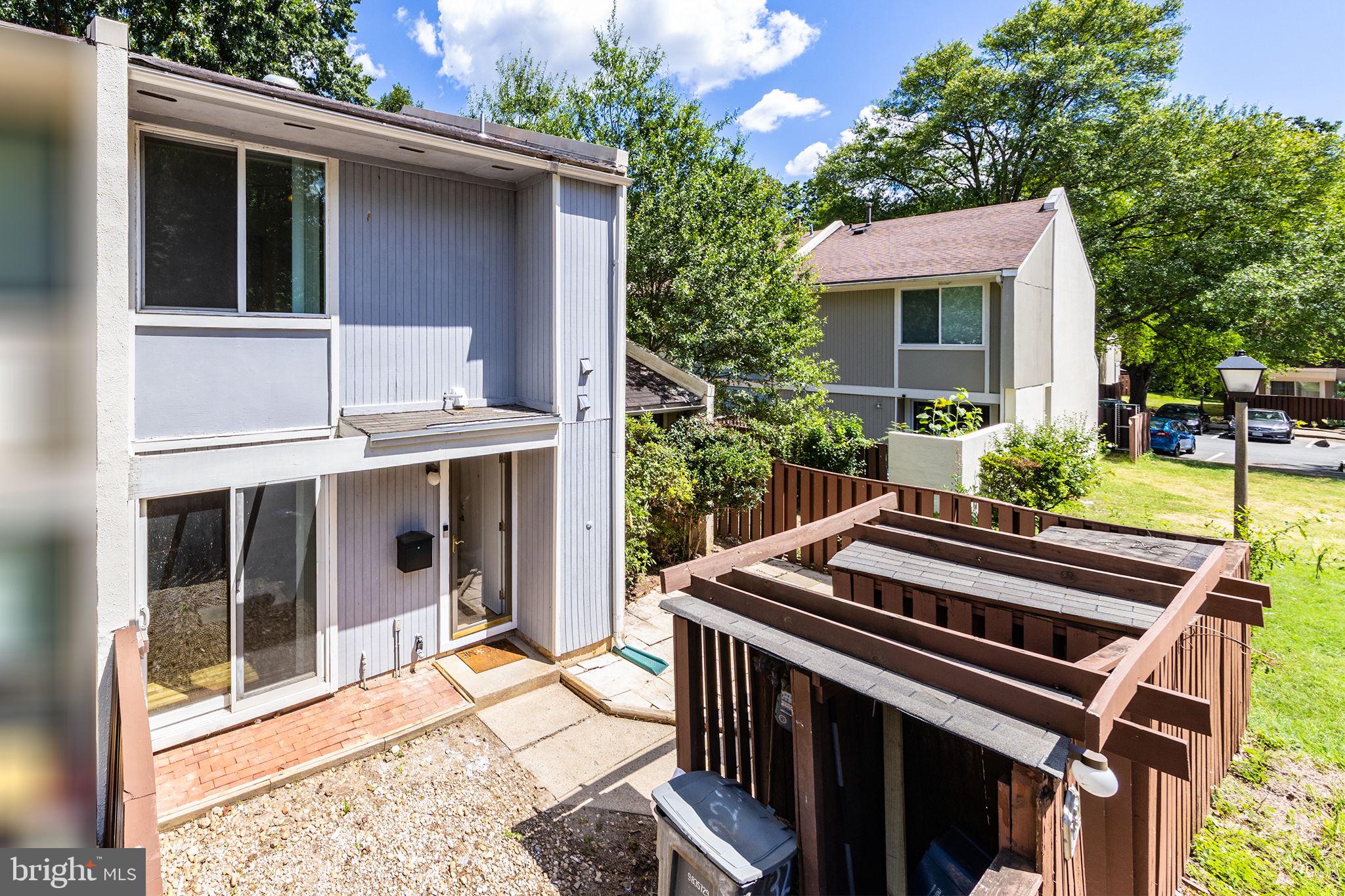 RESTON - Residential Lease