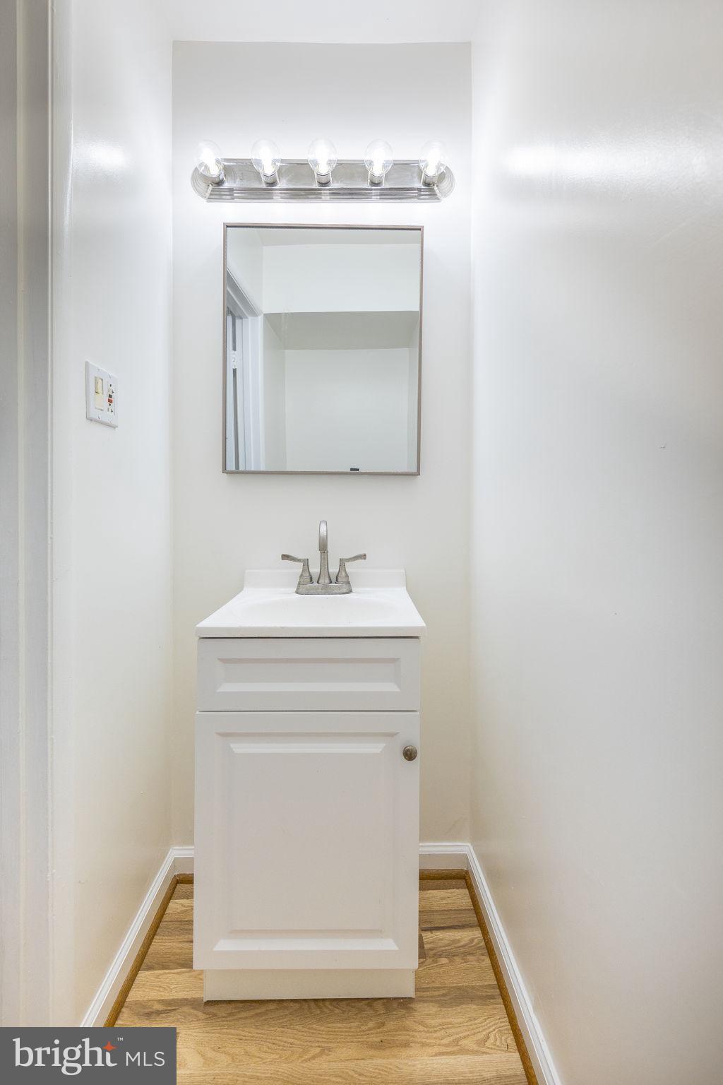 RESTON - Residential Lease