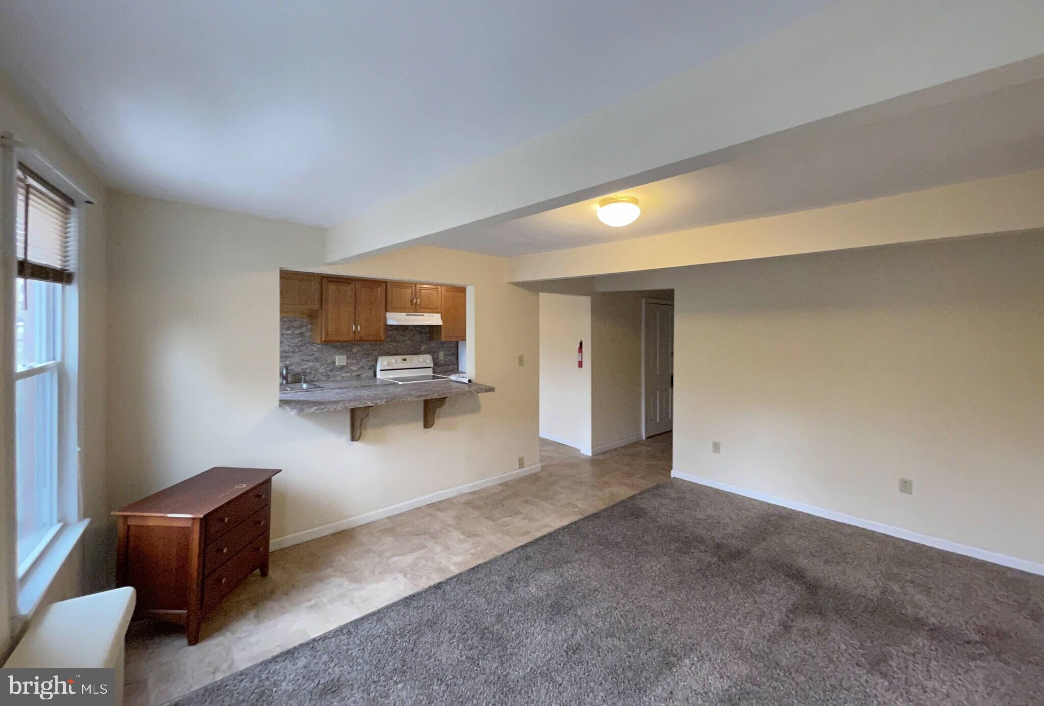 315 LAUREL BOULEVARD 2ND FLOOR