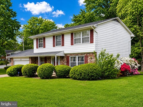 Homes For Sale - 1901 Chalfont Court<br/> Prince Georges County, FORT WASHINGTON, MD 20744