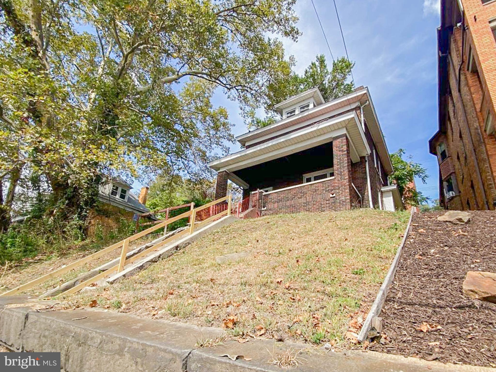 4030 PERRYSVILLE AVENUE