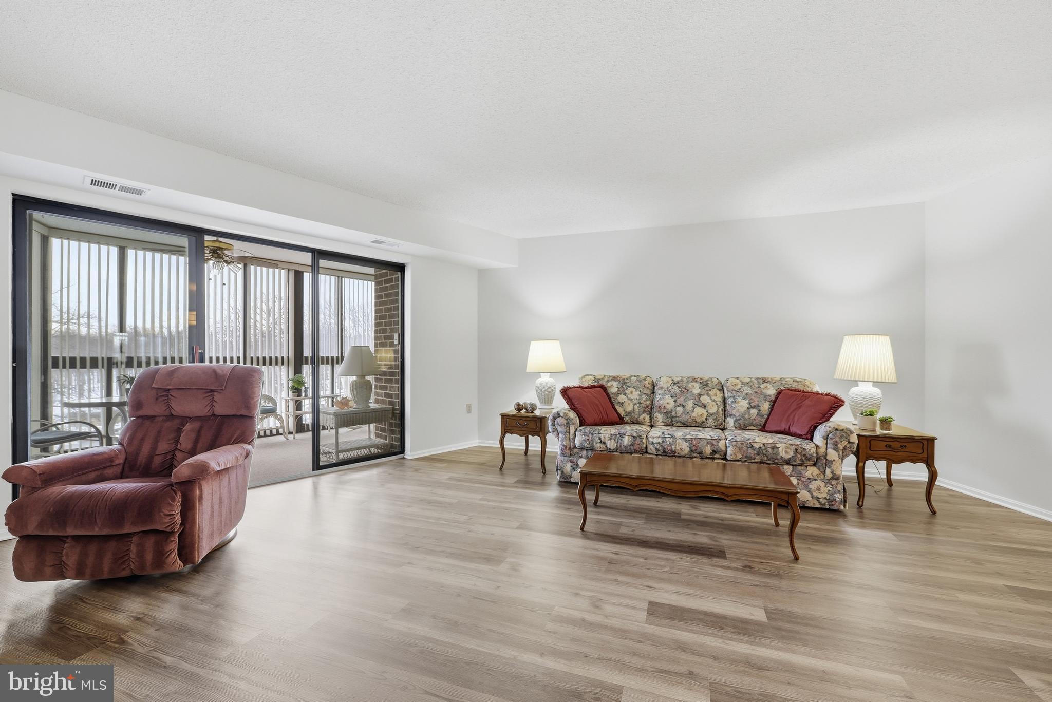 15115 INTERLACHEN 3-417