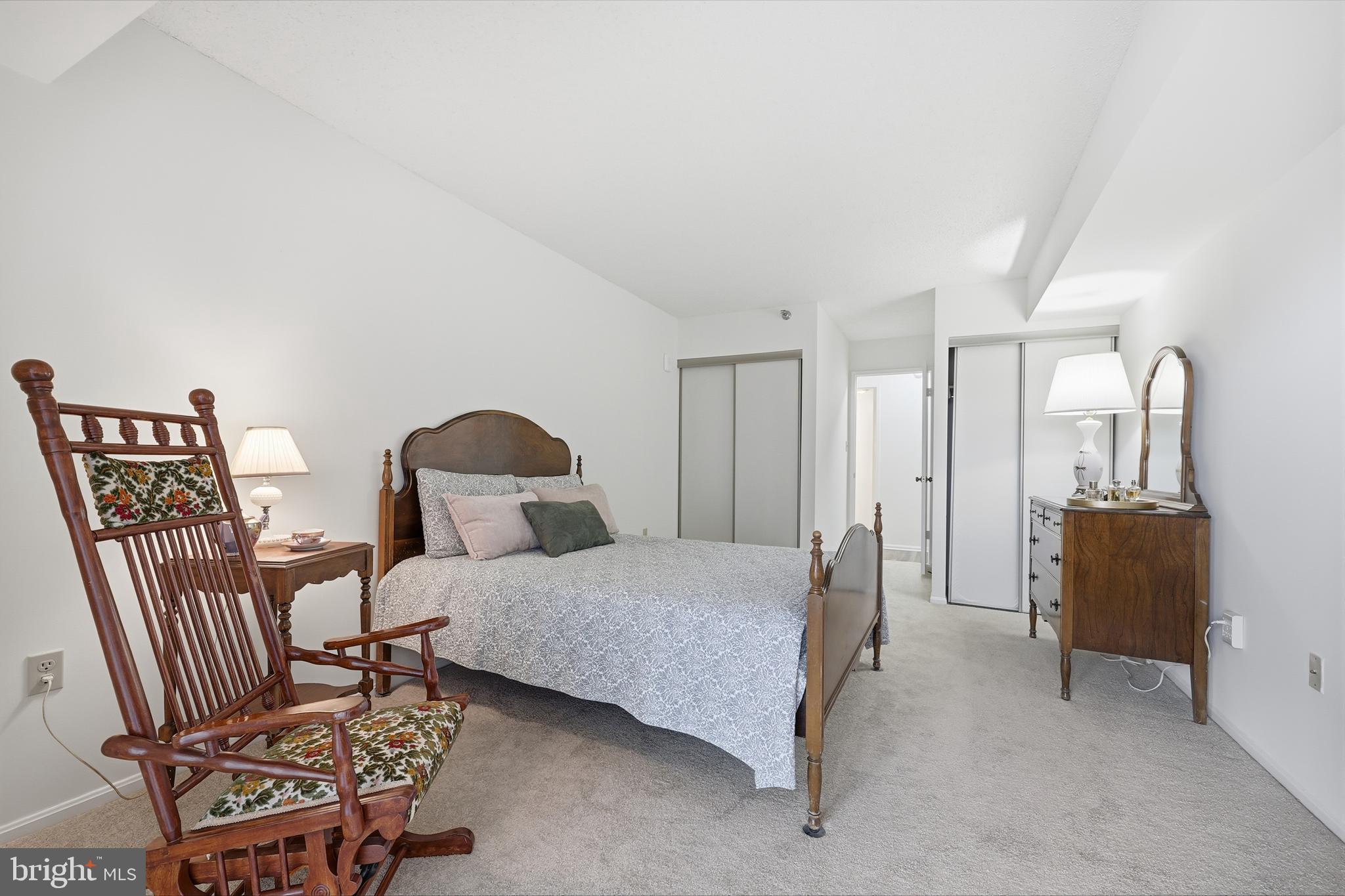 LEISURE WORLD - Residential