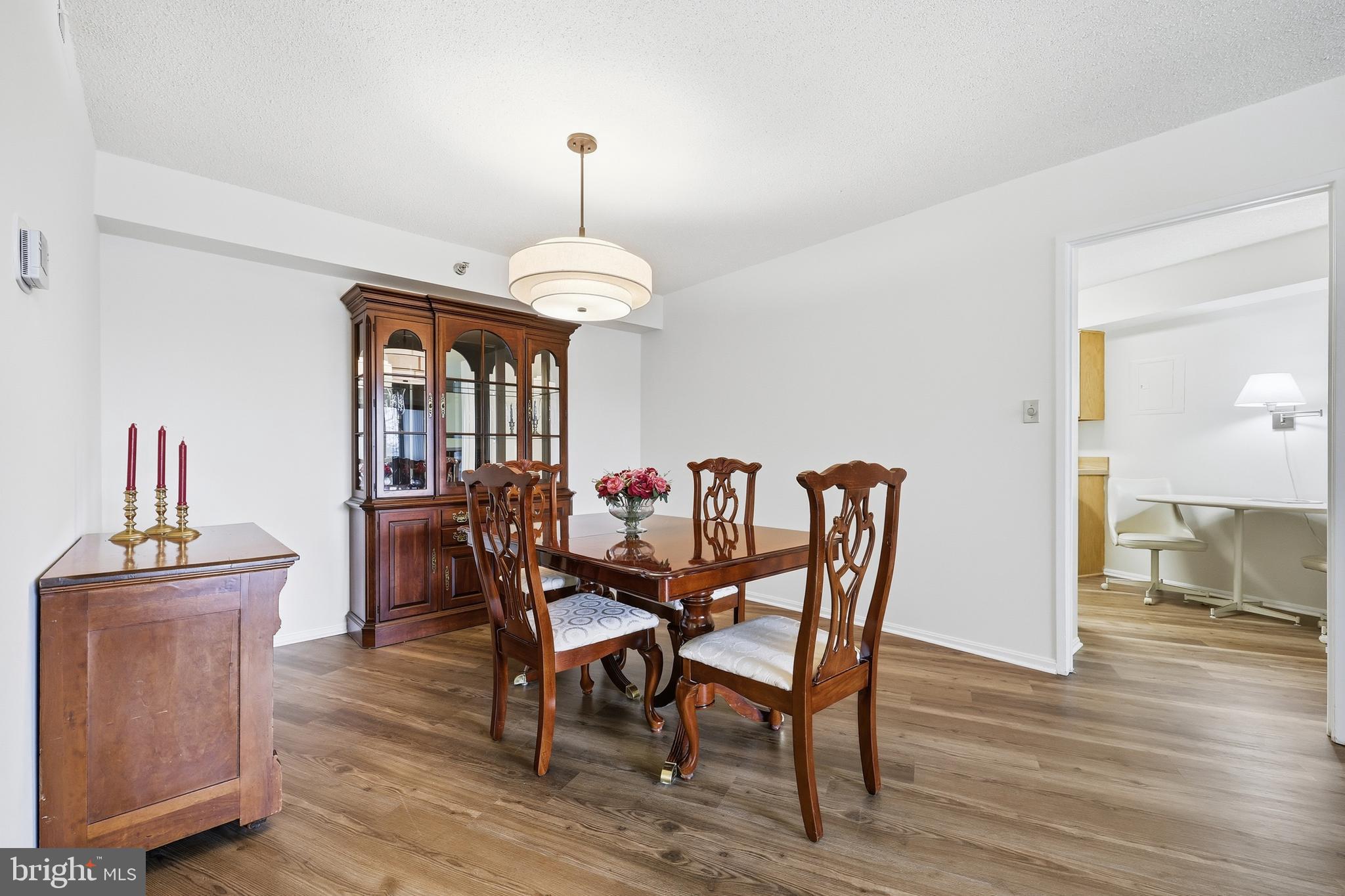 LEISURE WORLD - Residential