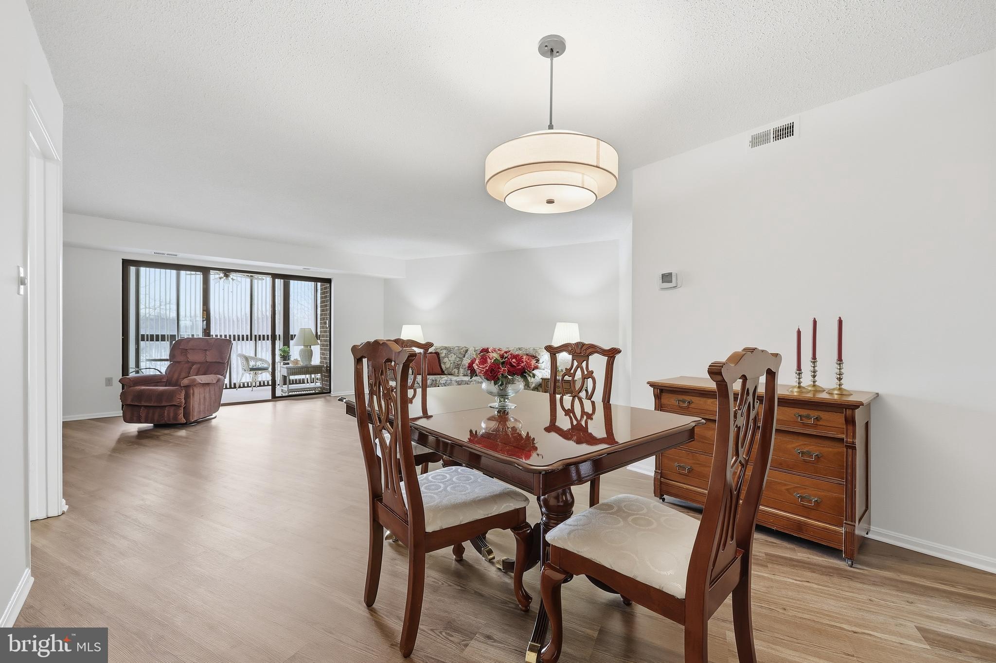 LEISURE WORLD - Residential