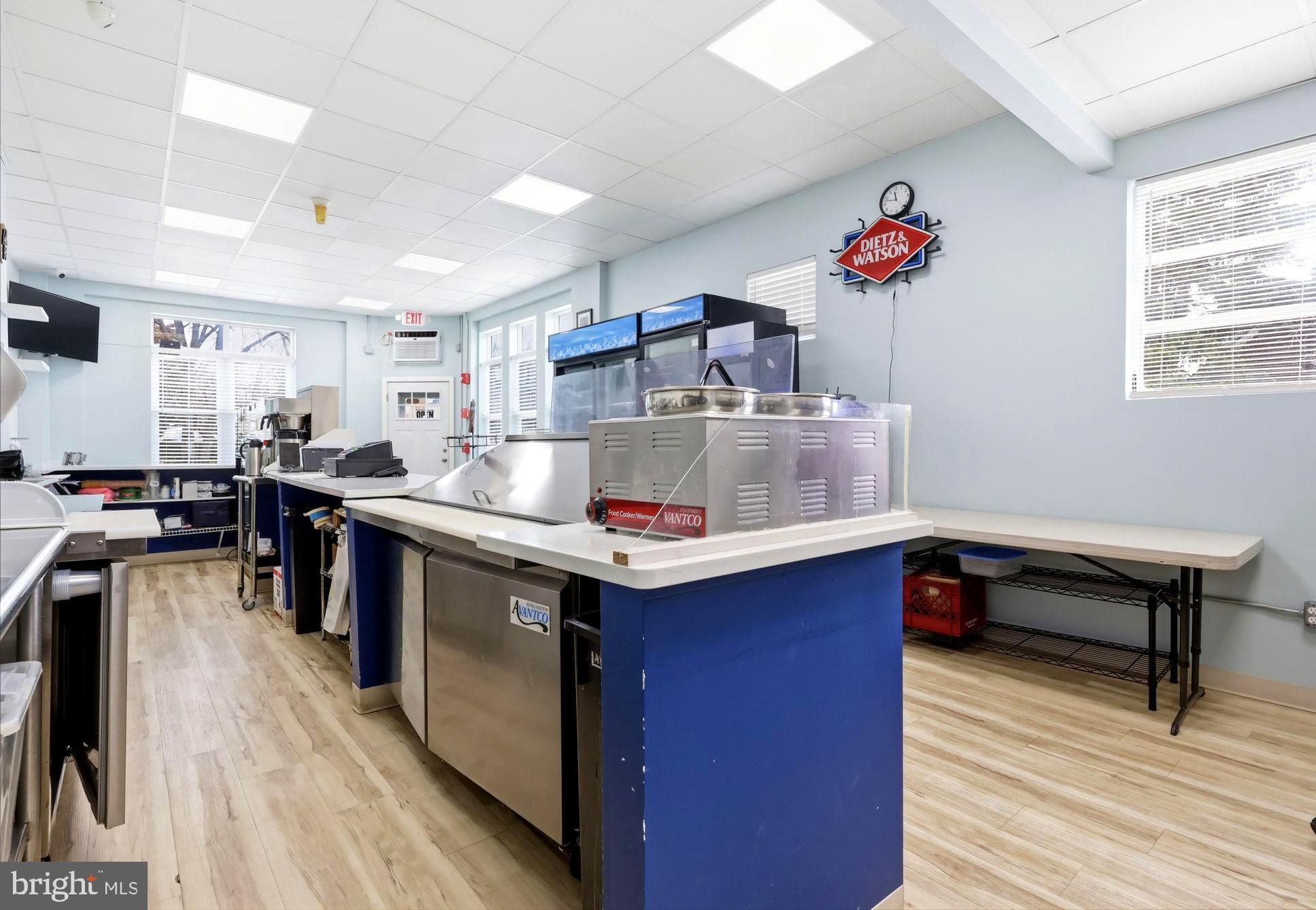 FOX CHASE - Residential