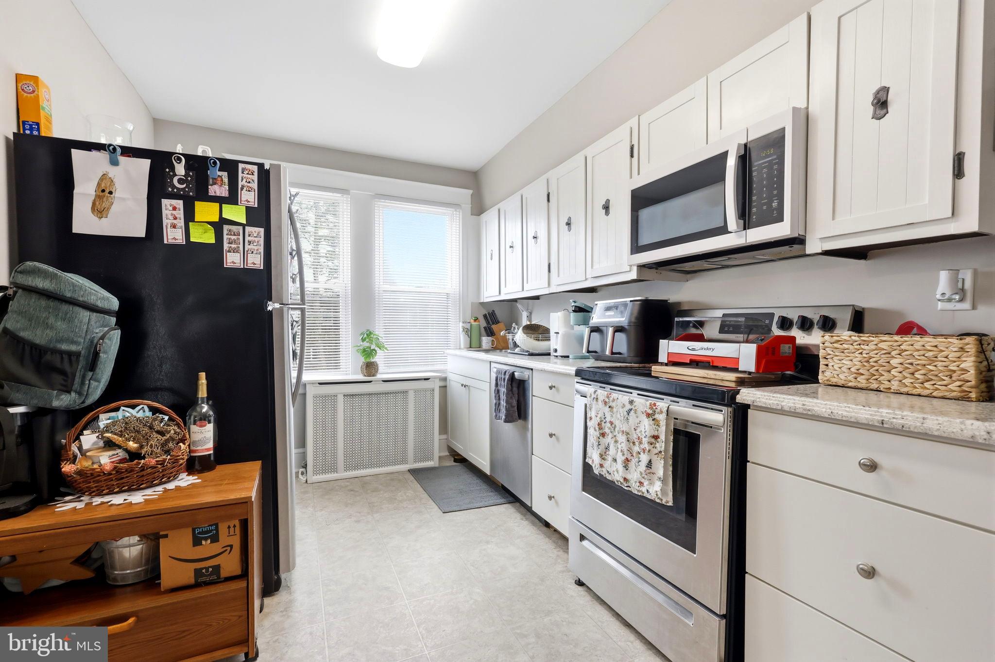 FOX CHASE - Residential