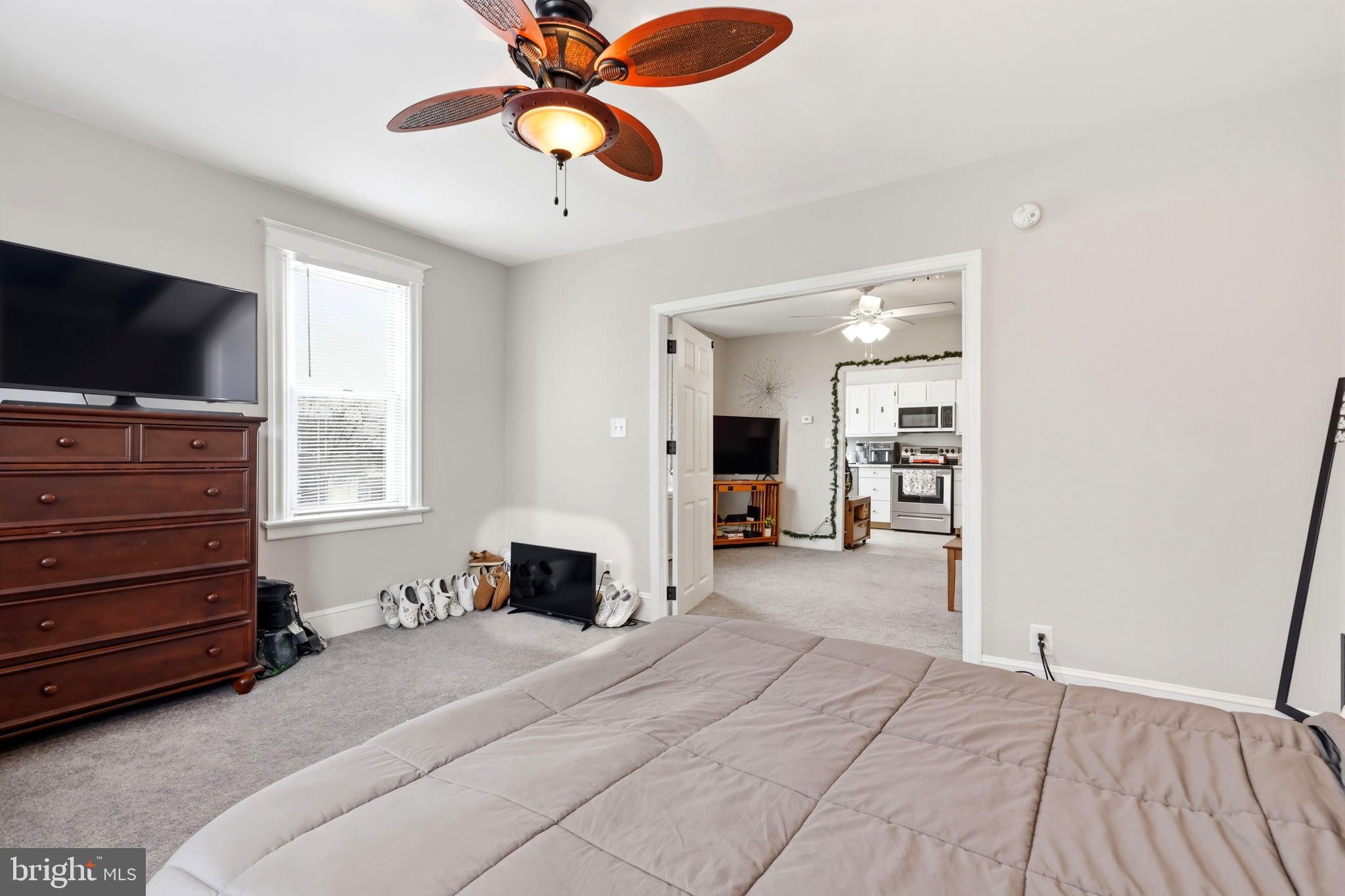 FOX CHASE - Residential