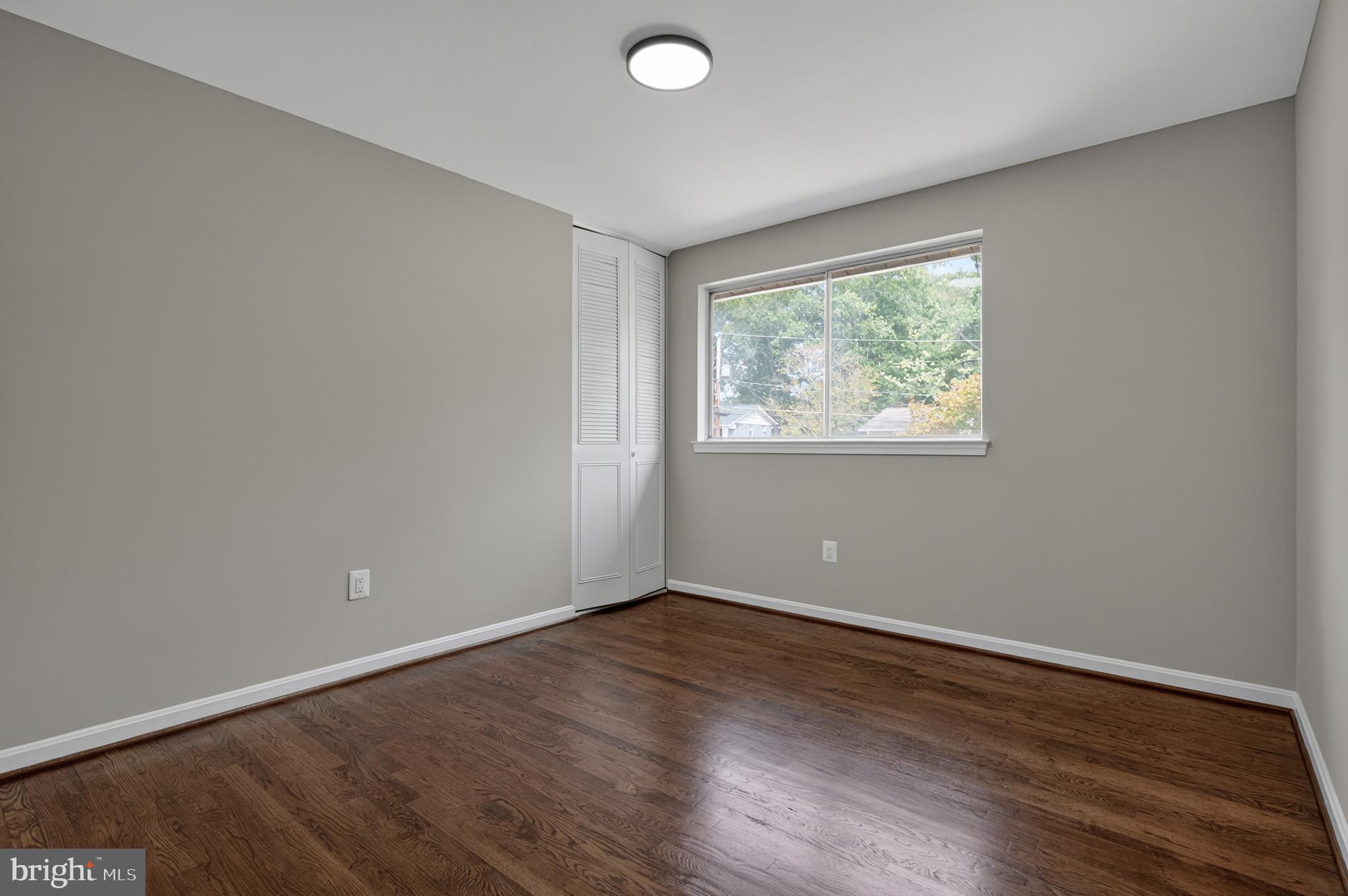 WEST SPRINGFIELD VILLAGE - Residential