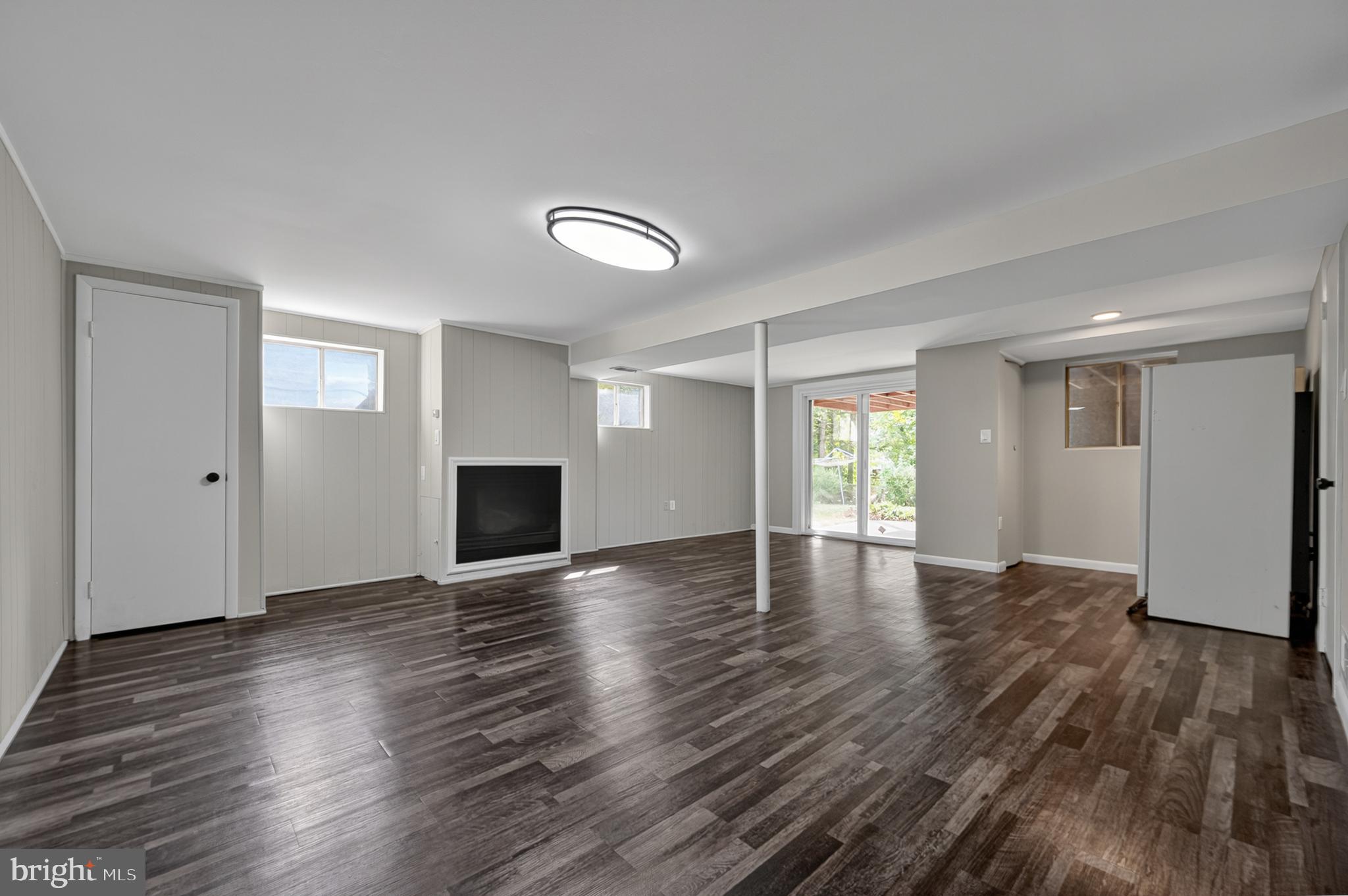 WEST SPRINGFIELD VILLAGE - Residential