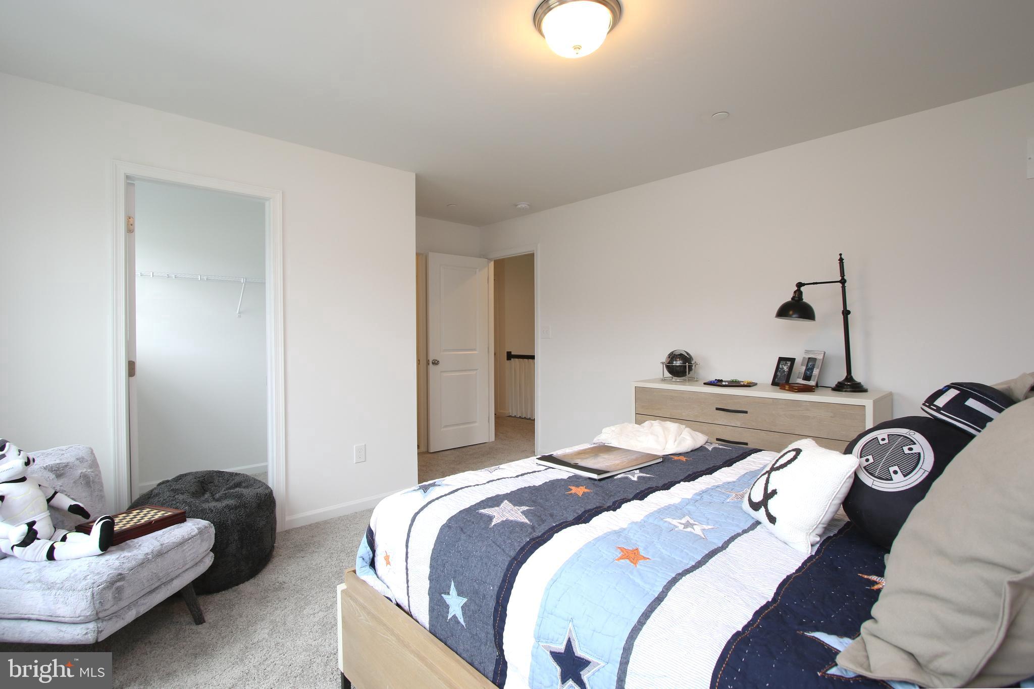 MCKENZIE MEADOWS - Residential