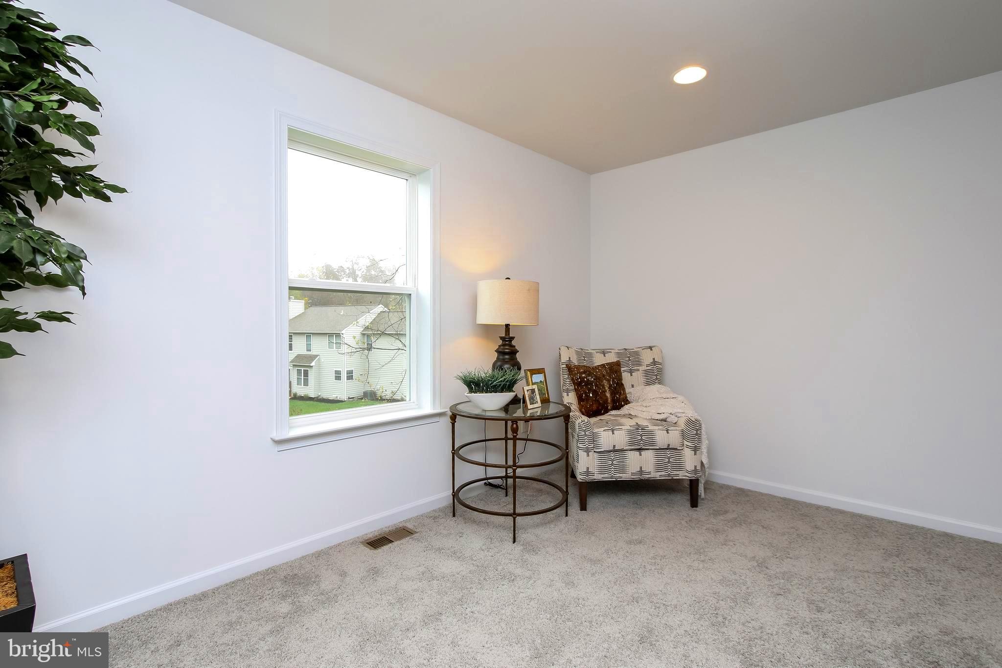 MCKENZIE MEADOWS - Residential