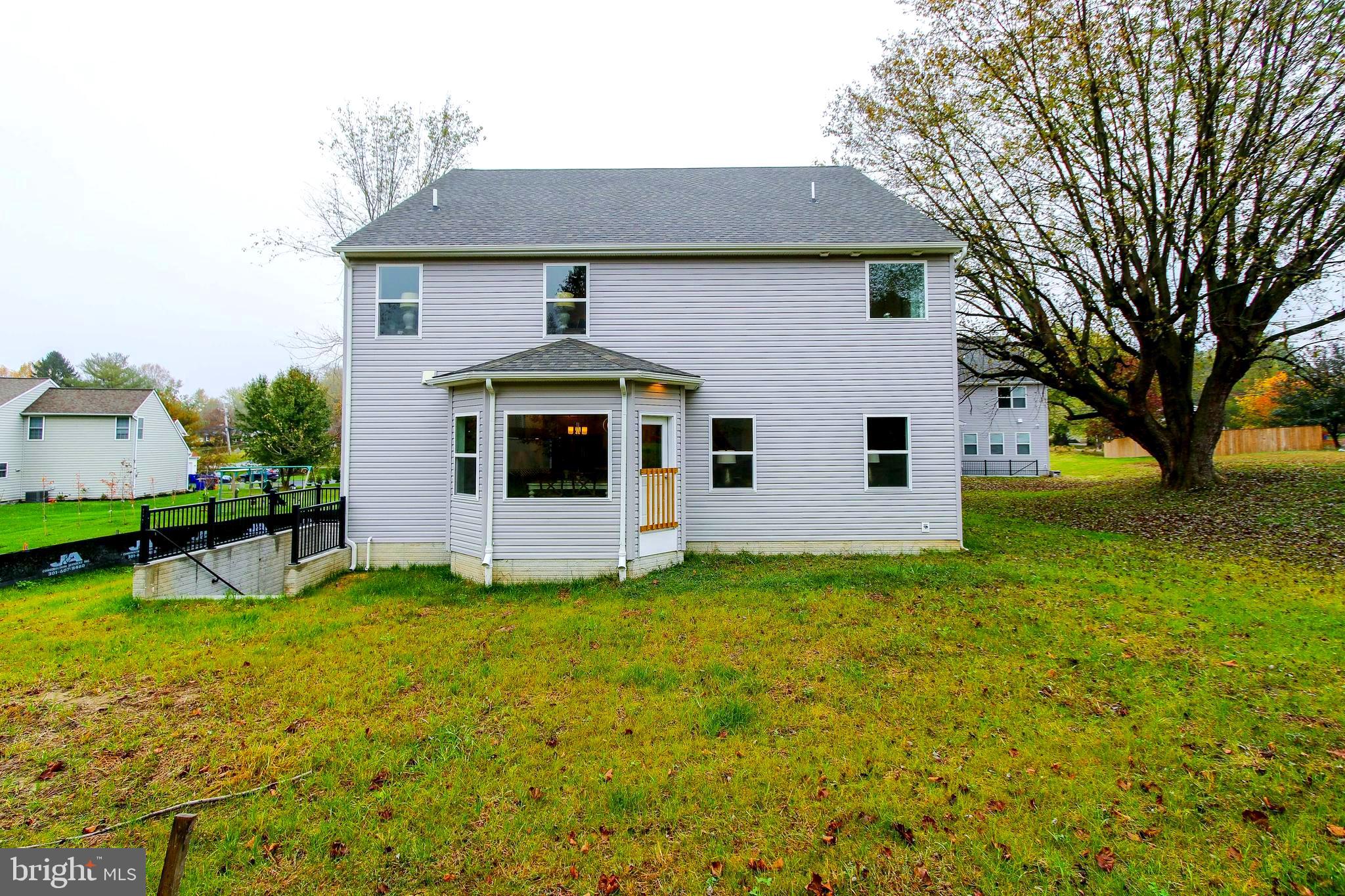 MCKENZIE MEADOWS - Residential