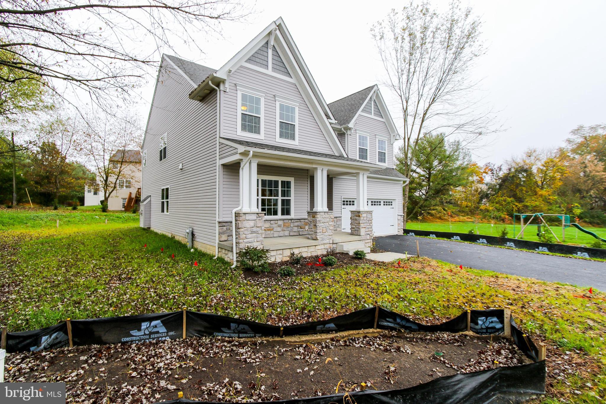 MCKENZIE MEADOWS - Residential