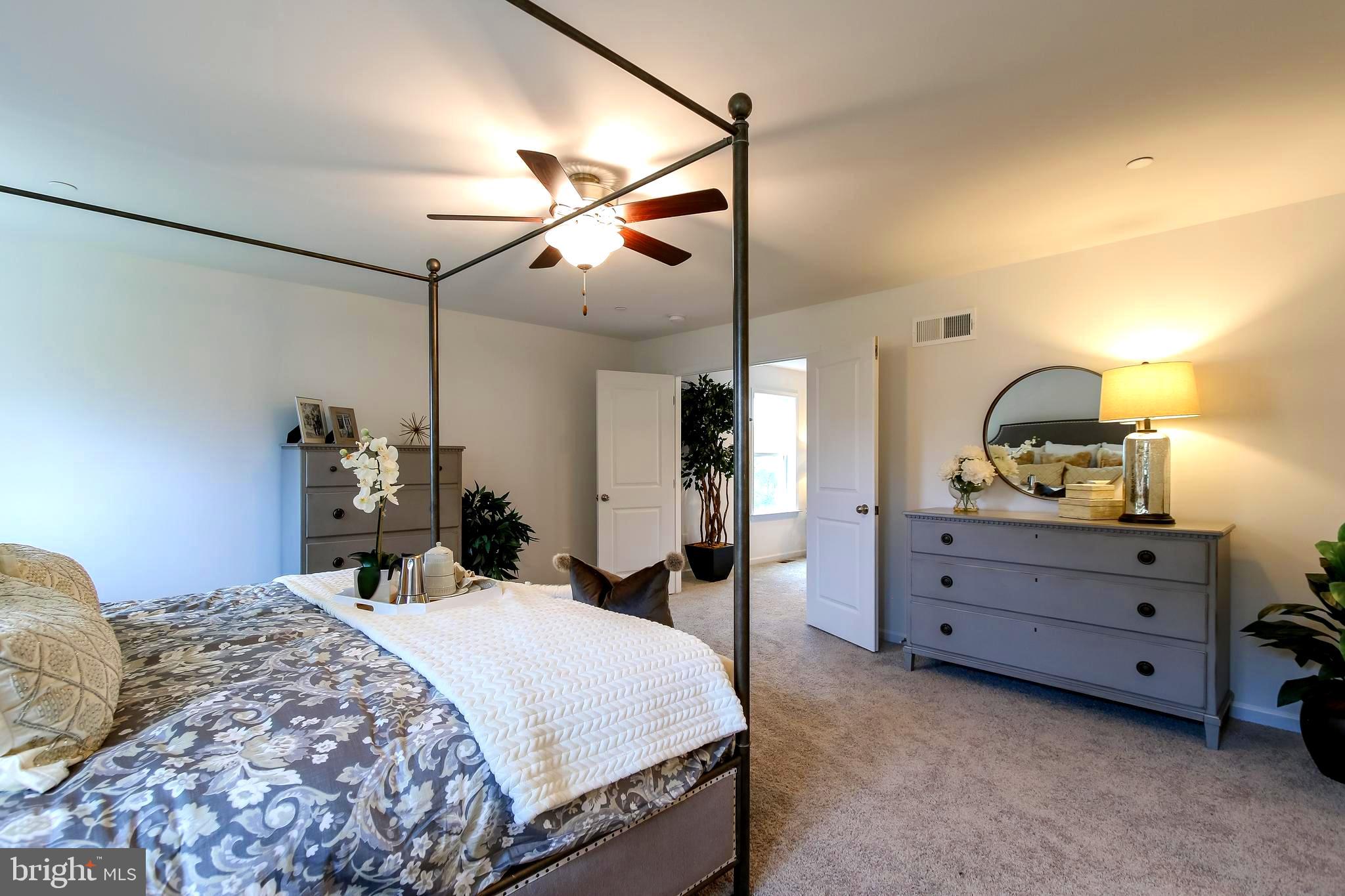 MCKENZIE MEADOWS - Residential