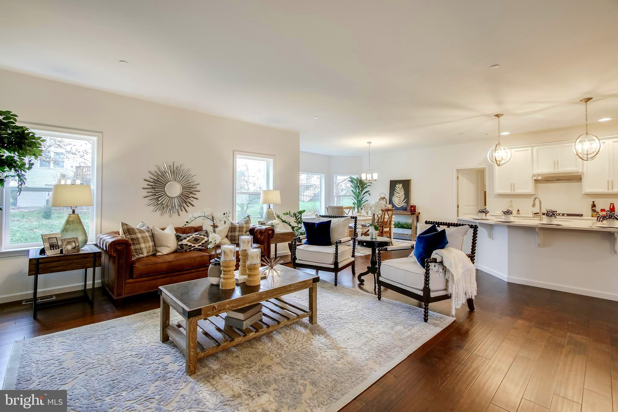 MCKENZIE MEADOWS - Residential