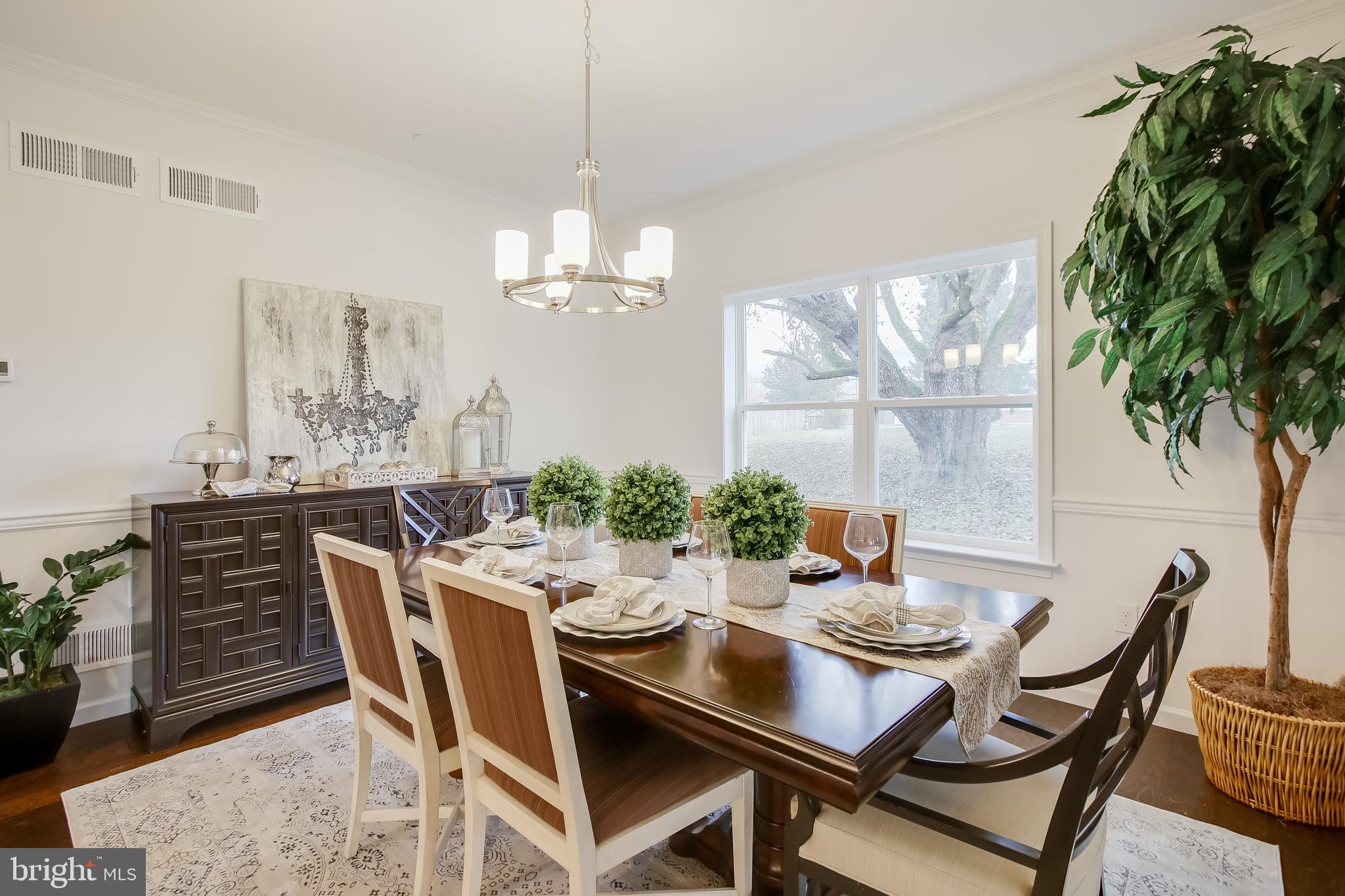 MCKENZIE MEADOWS - Residential