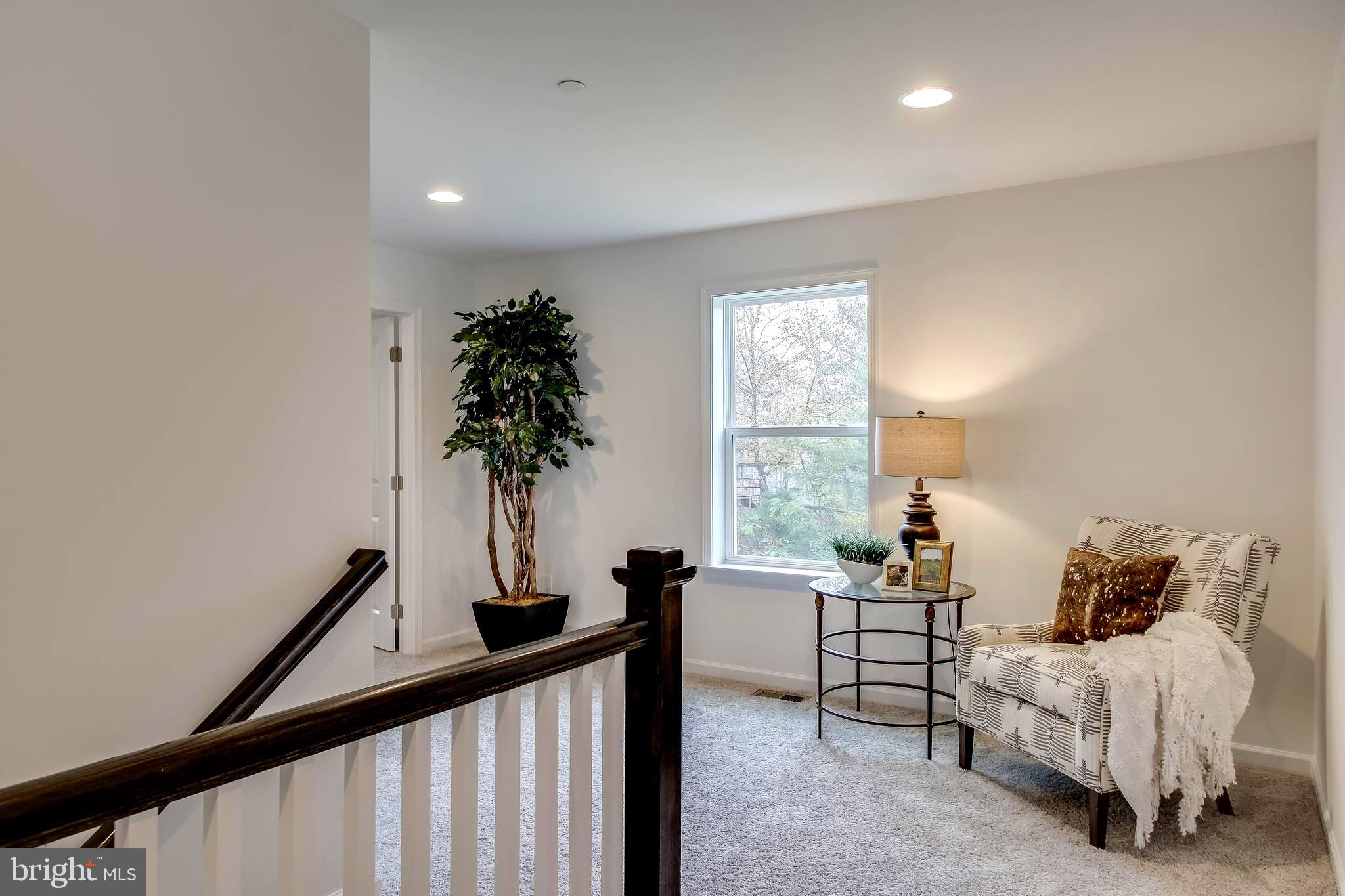 MCKENZIE MEADOWS - Residential