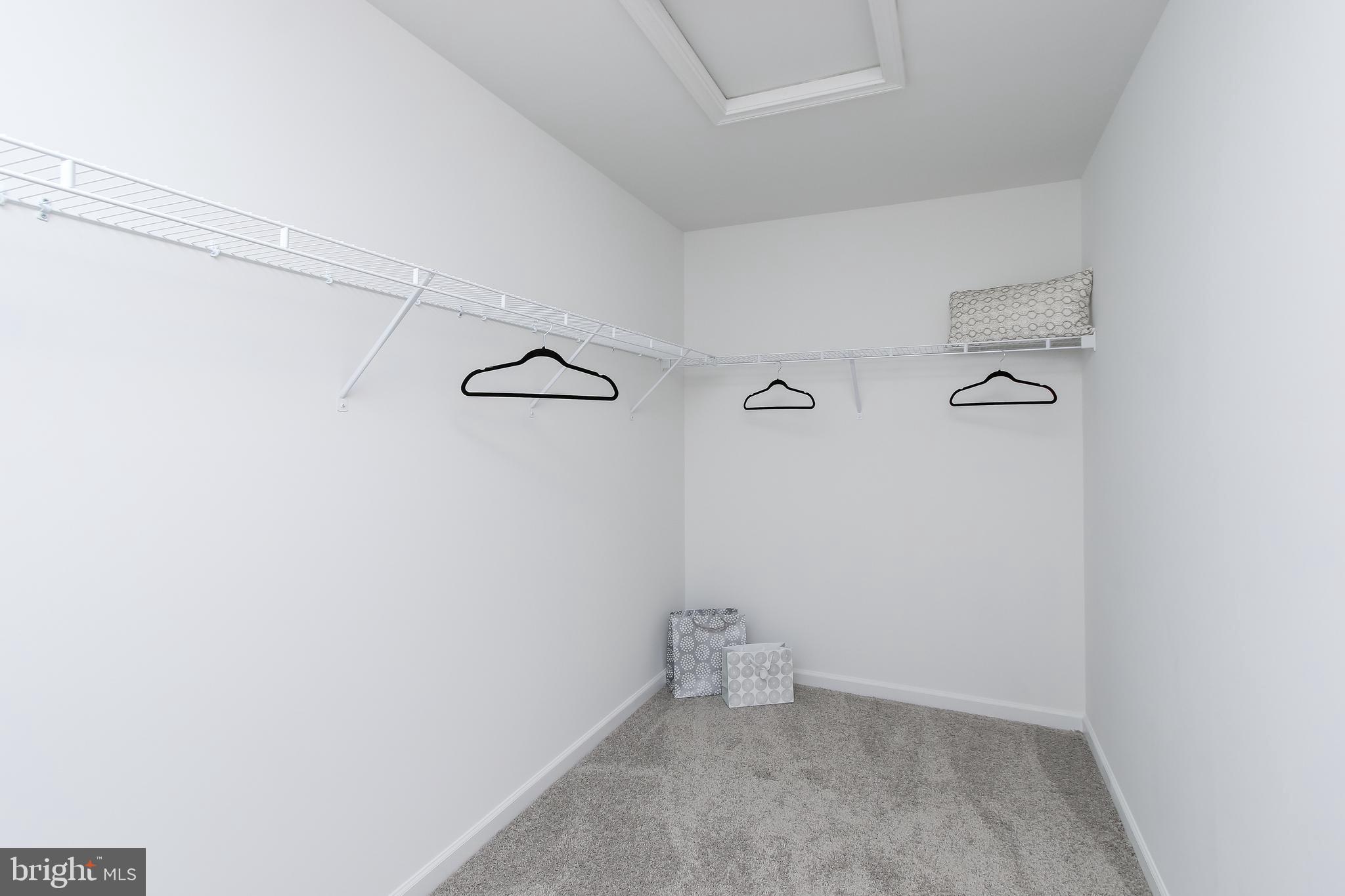 MCKENZIE MEADOWS - Residential