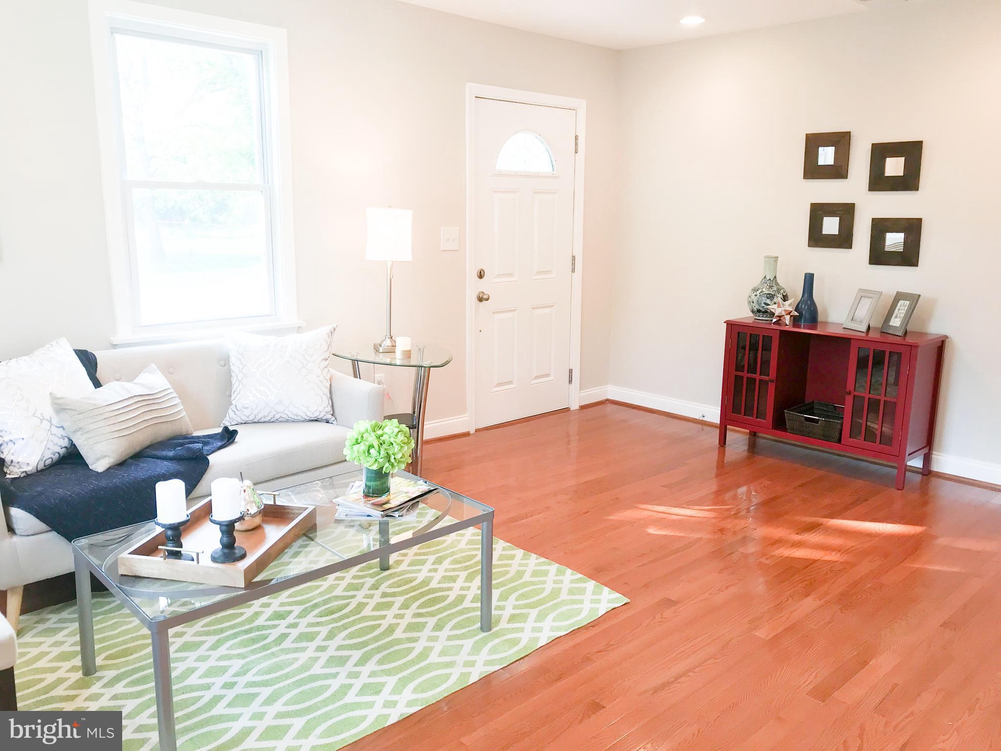 SANSBURY PARK - Residential