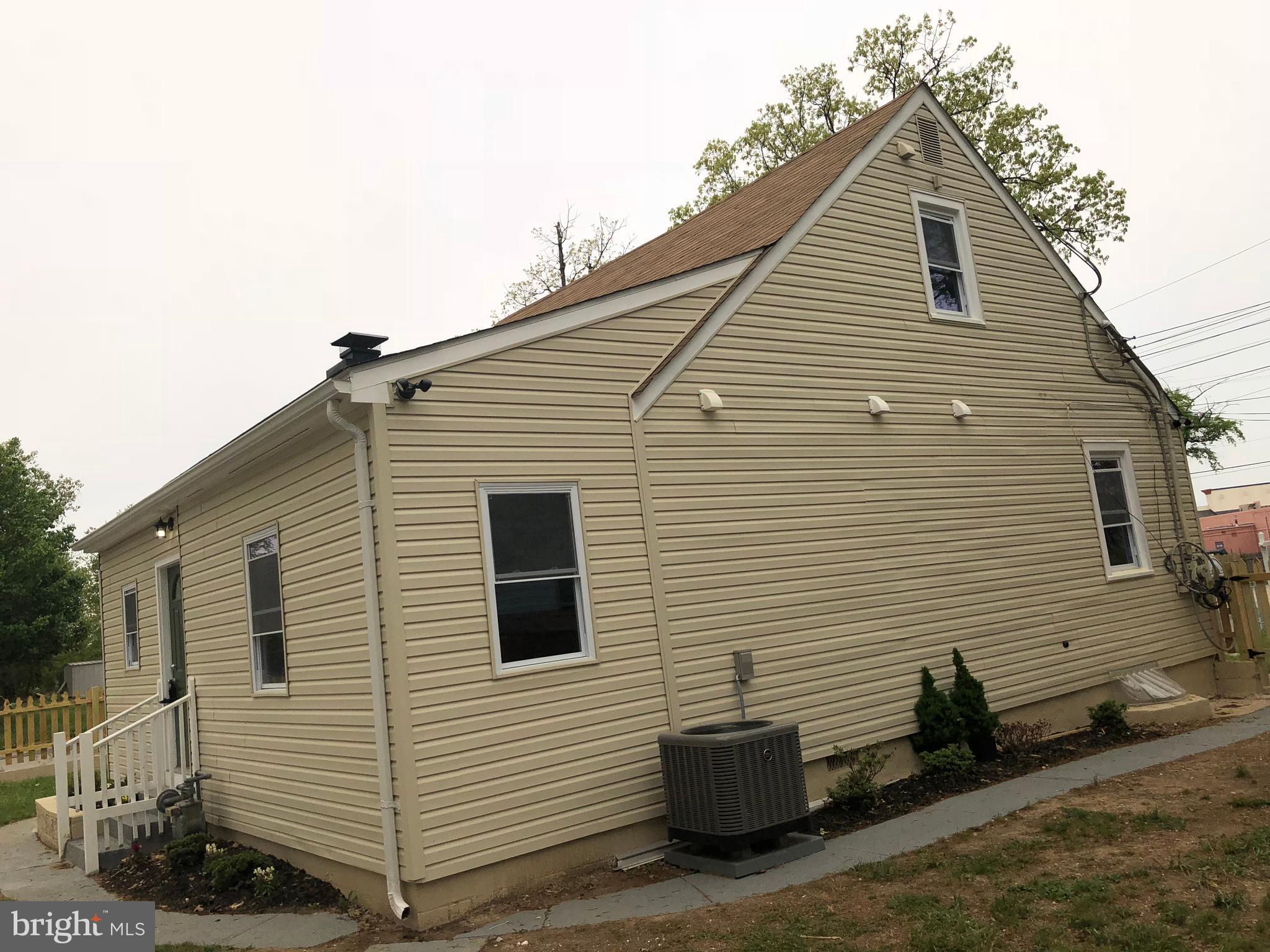 SANSBURY PARK - Residential