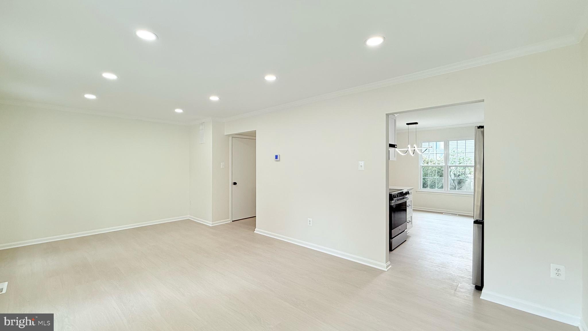 CASHELL MANOR - Residential Lease