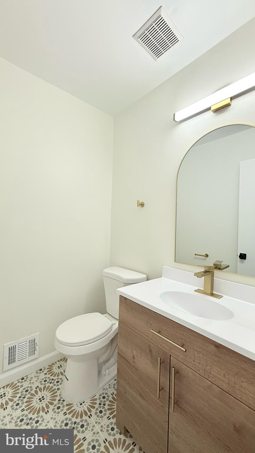 CASHELL MANOR - Residential Lease