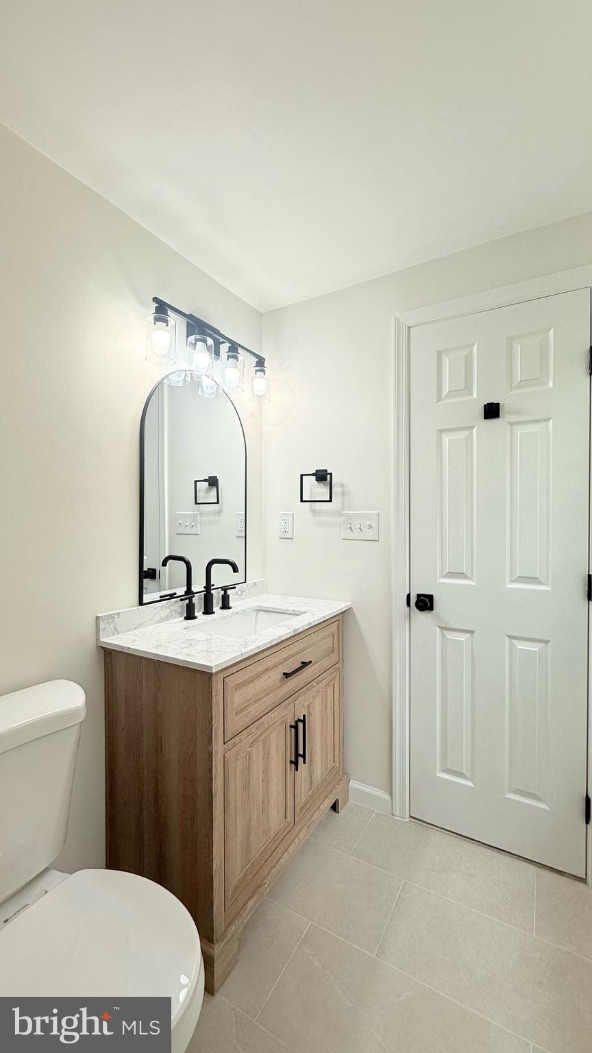 CASHELL MANOR - Residential Lease